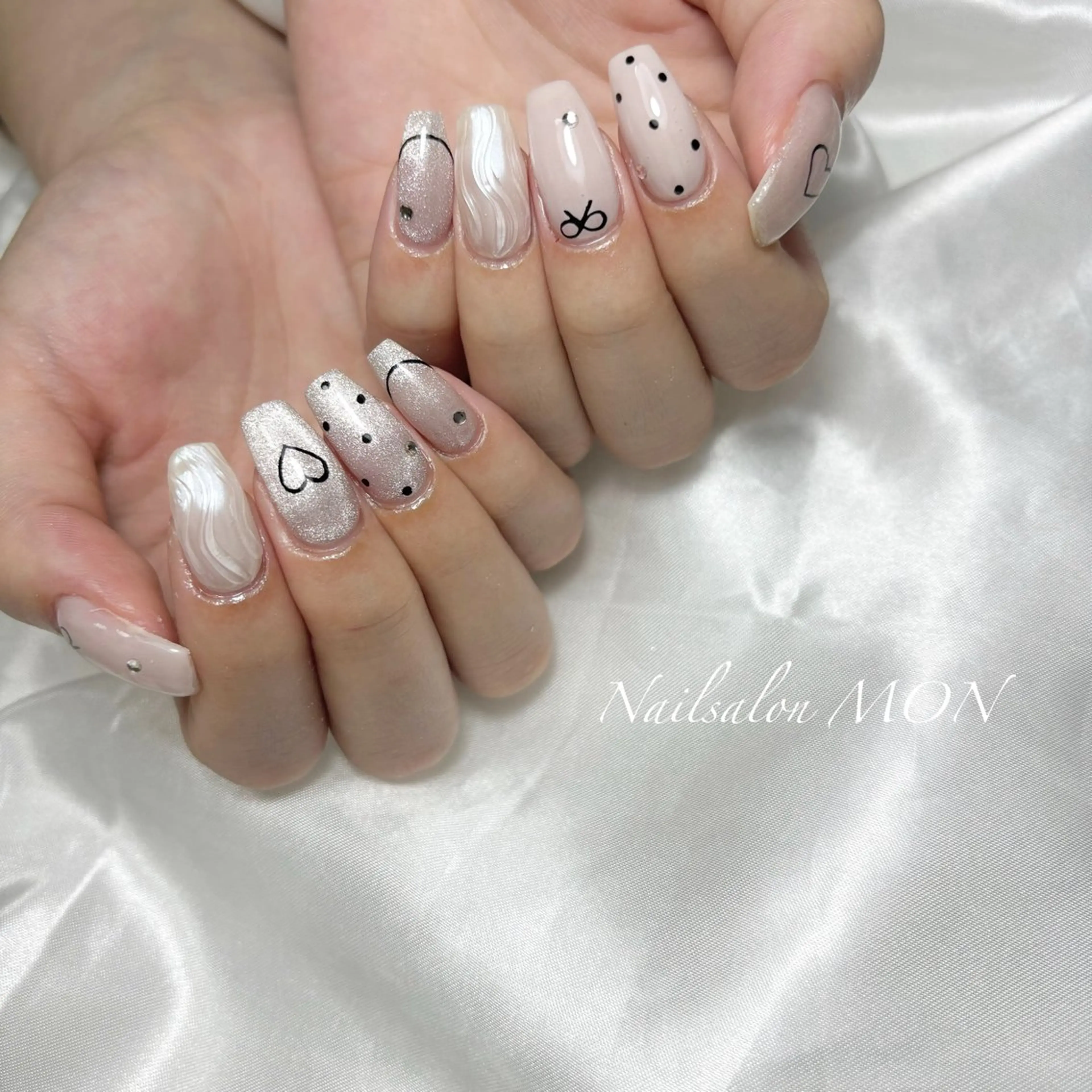 ネイル ストーンネイル ハンドネイル Nailsalon MONのネイルデザイン