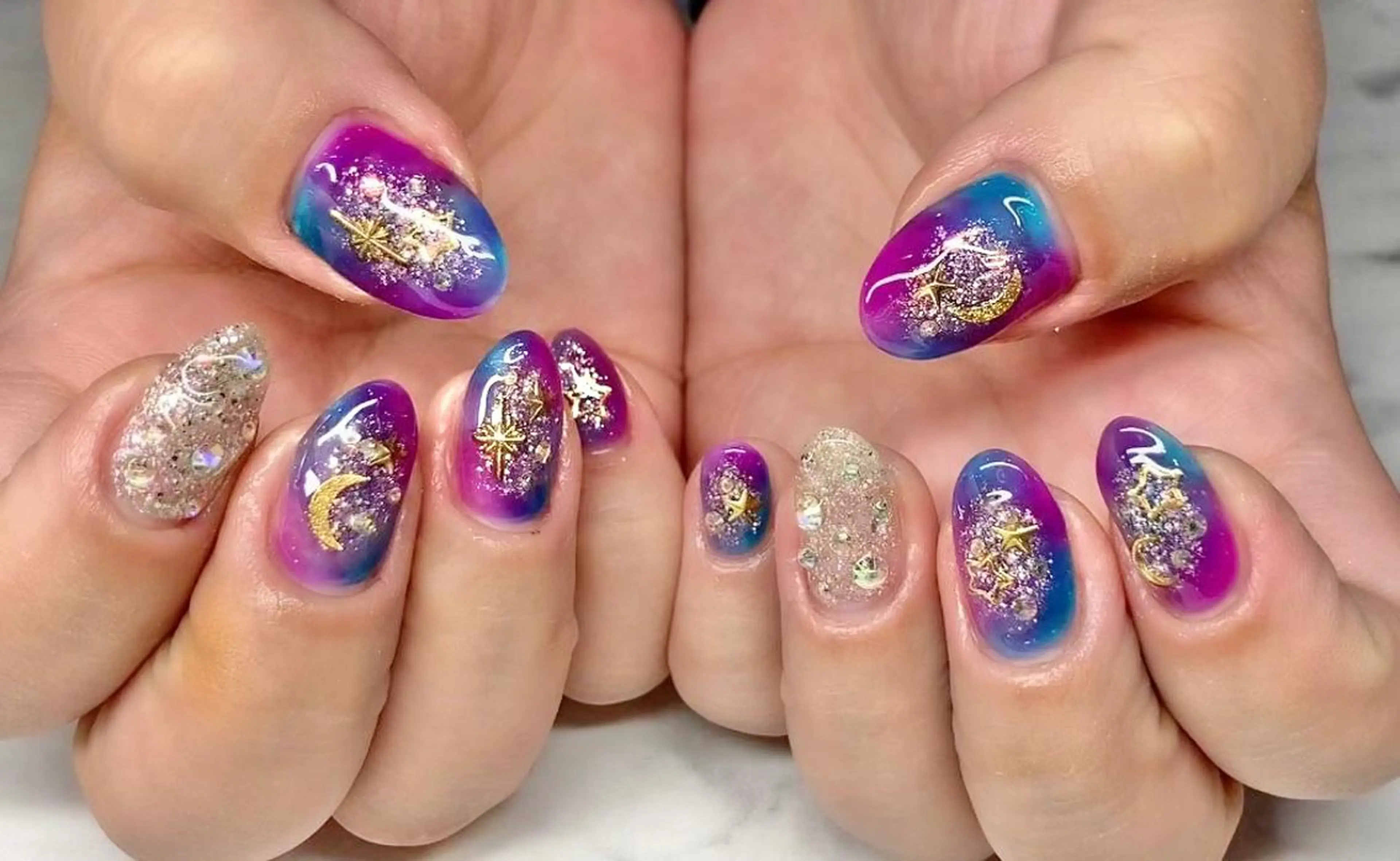 ネイル 長さ出し ジェルネイル 韓国ネイル マグネットネイル 持ち込み ハンドネイル Nail&eye Belire 新宿のネイルデザイン