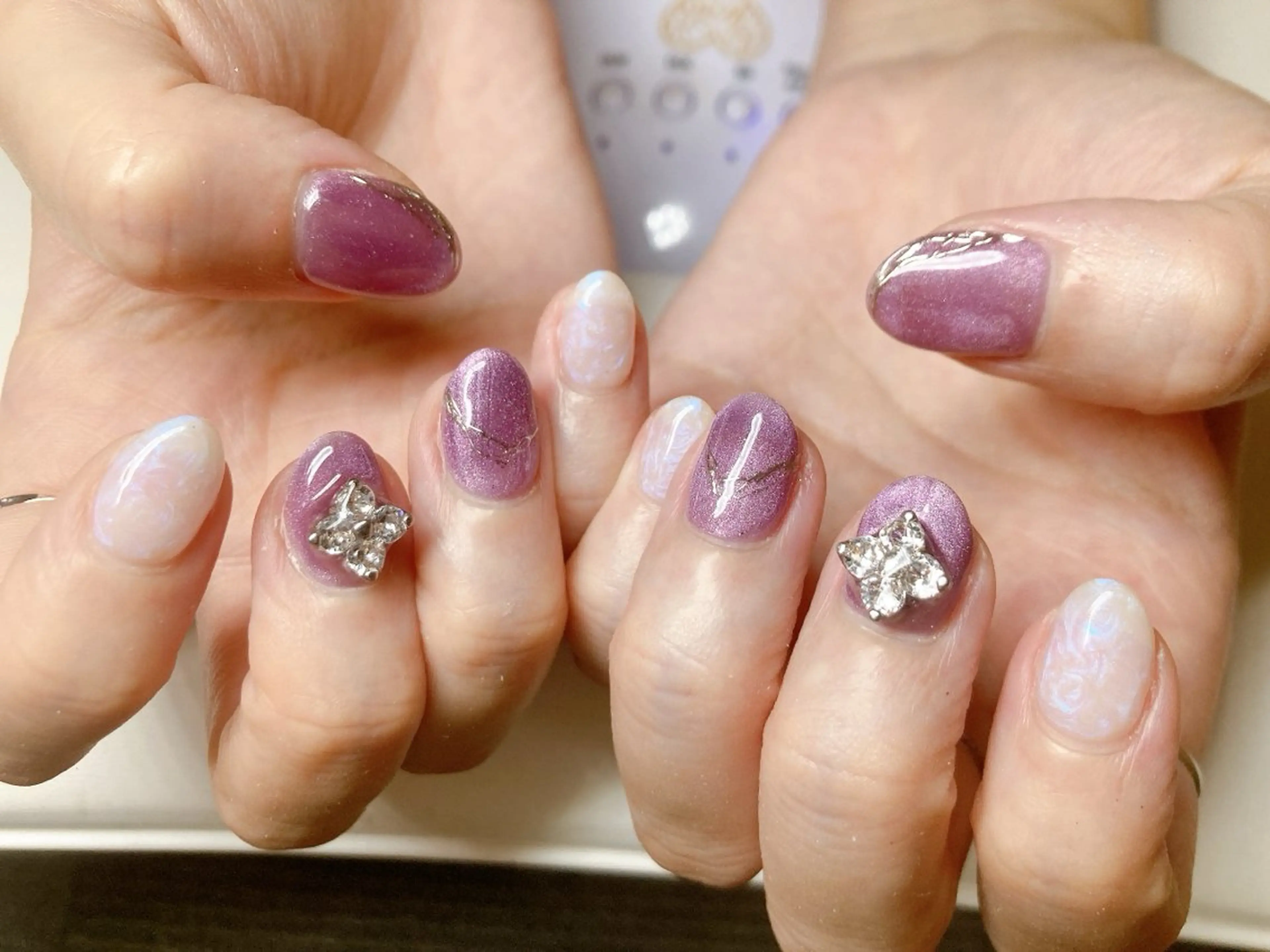 ネイル ECLAT エクラ所属・寺山 千鶴のネイルデザイン