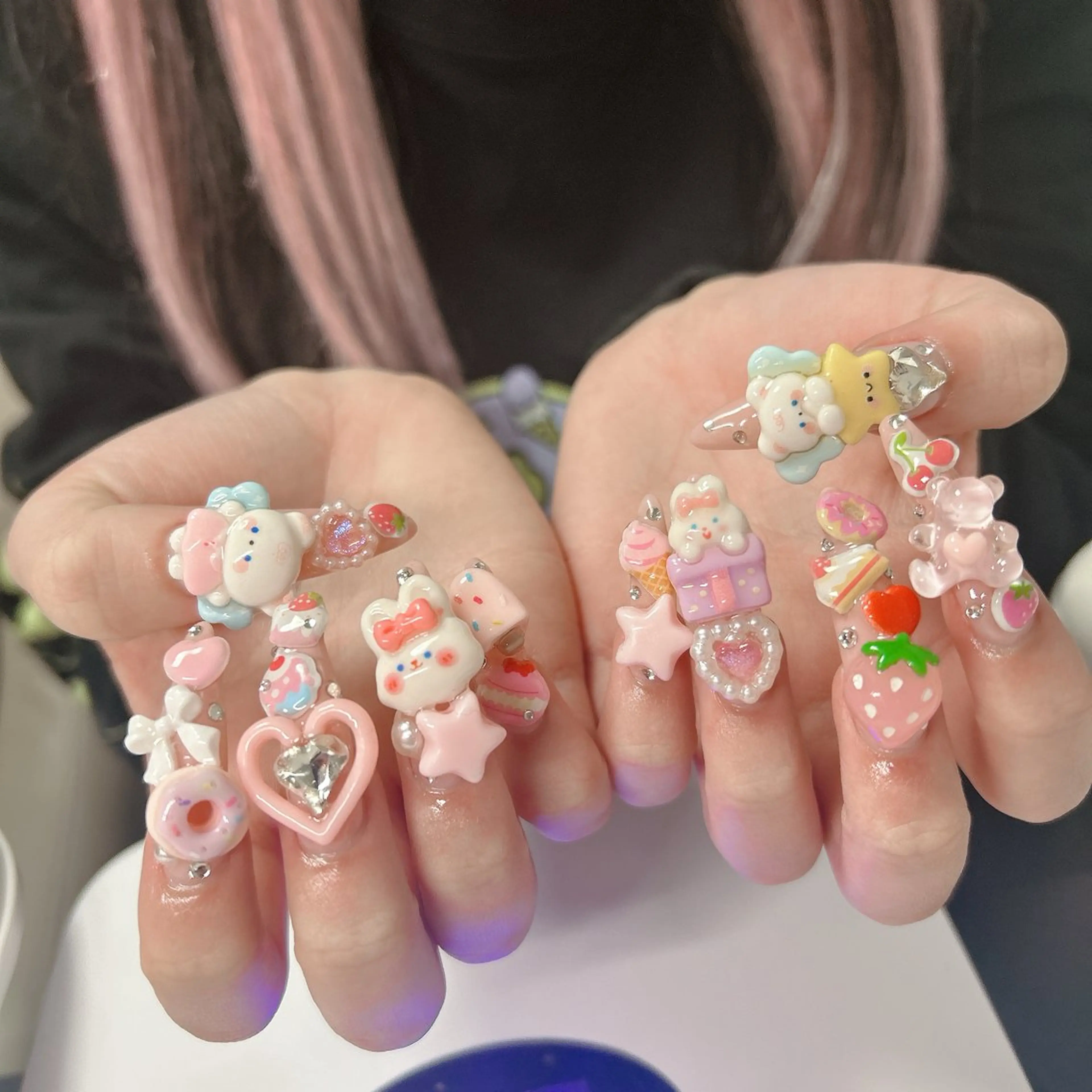 ネイル ロングネイル 持ち込み ハンドネイル nailsalon Asryのネイルデザイン