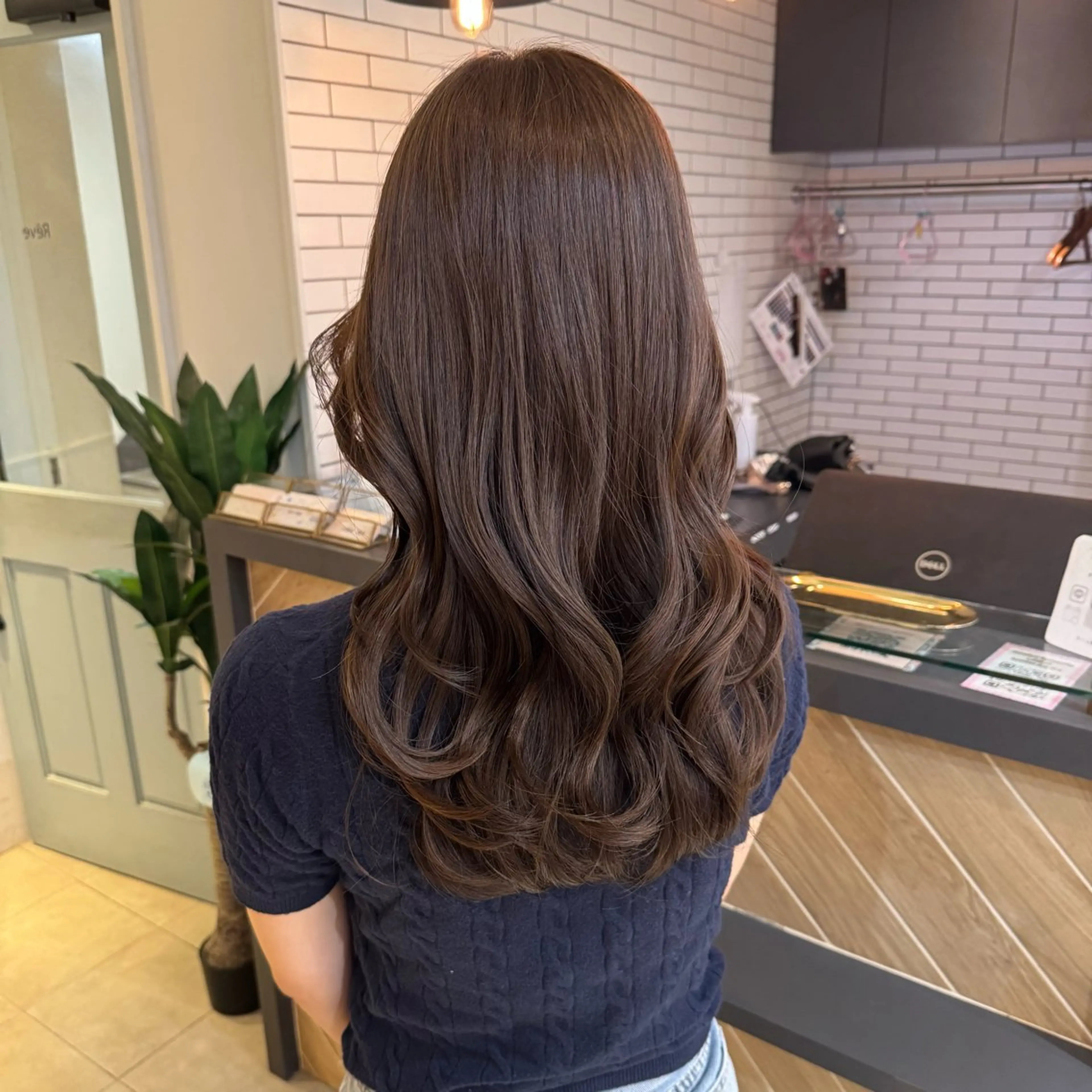 セミロング カラー アッシュ アッシュブラウン ブリーチ ブラウンカラー ブリーチなしカラー カット ヘアカラー トリートメント 🍀ブリーチ/艶カラ ー🍀 コイケのヘアスタイル