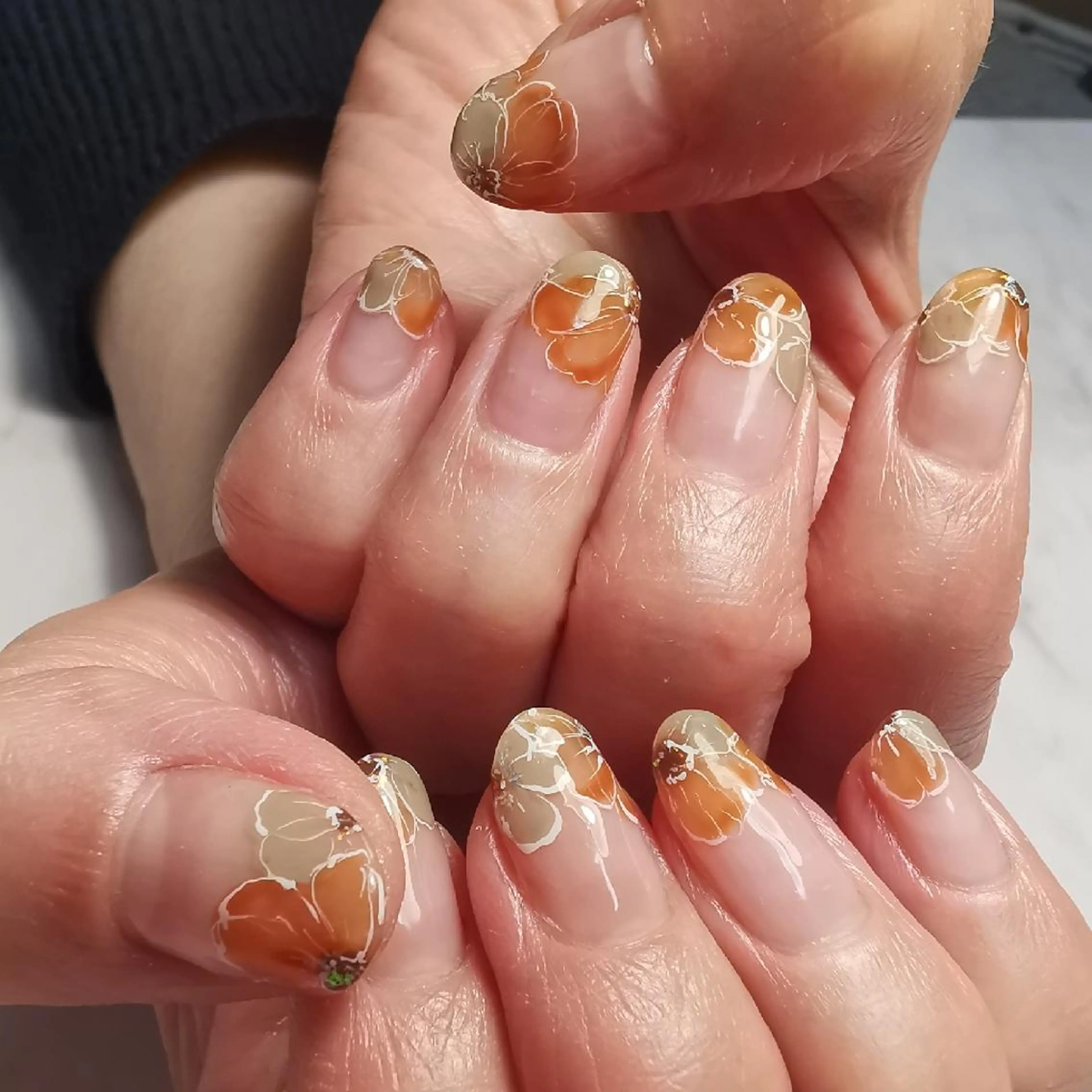ネイル フラワーネイル フレンチネイル ハンドネイル reve あやののネイルデザイン