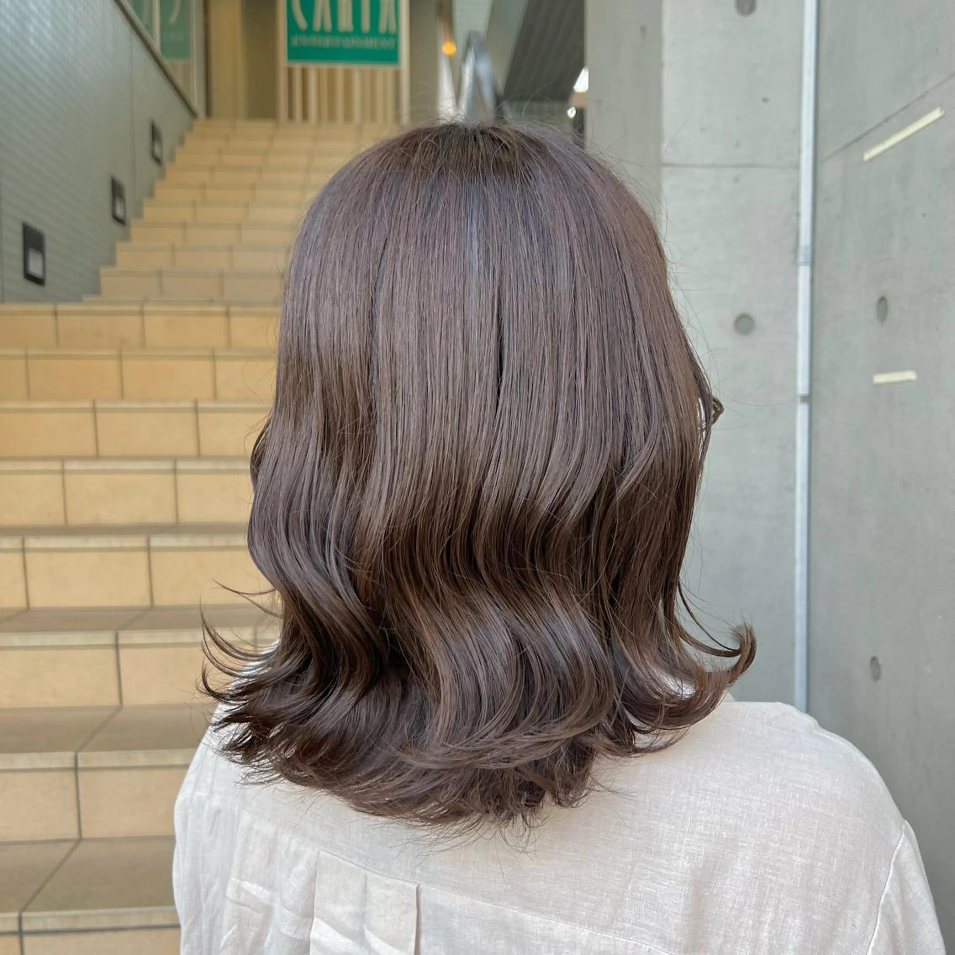 カラー ブリーチ グレージュ ブリーチなしカラー ヘアカラー トリートメント stylist 🐶内藤 成香のヘアスタイル