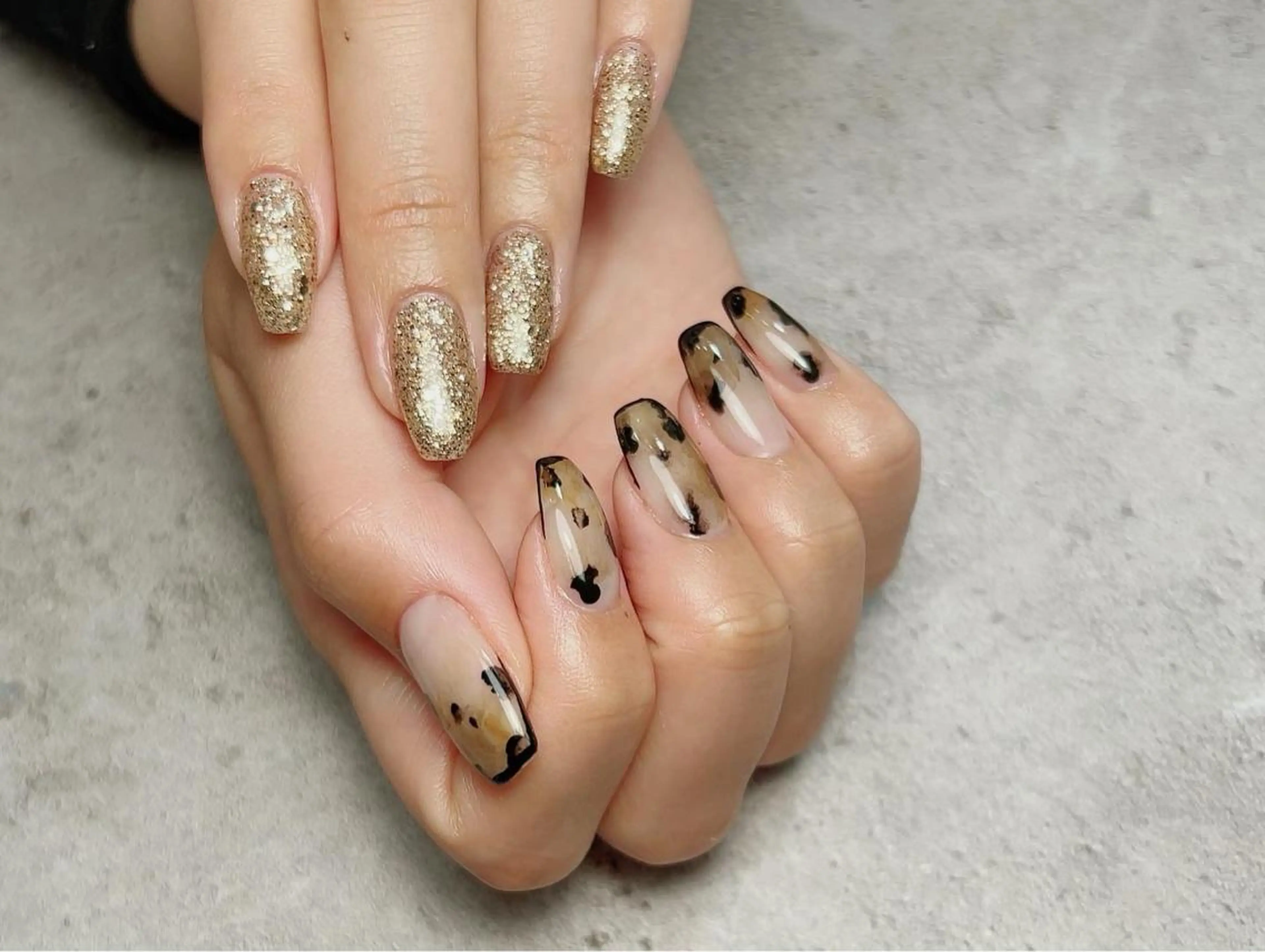 ネイル ハンドネイル 𝐑𝐞𝐯𝐢𝐨 ___堺市西区のマツエク・マツパデザイン