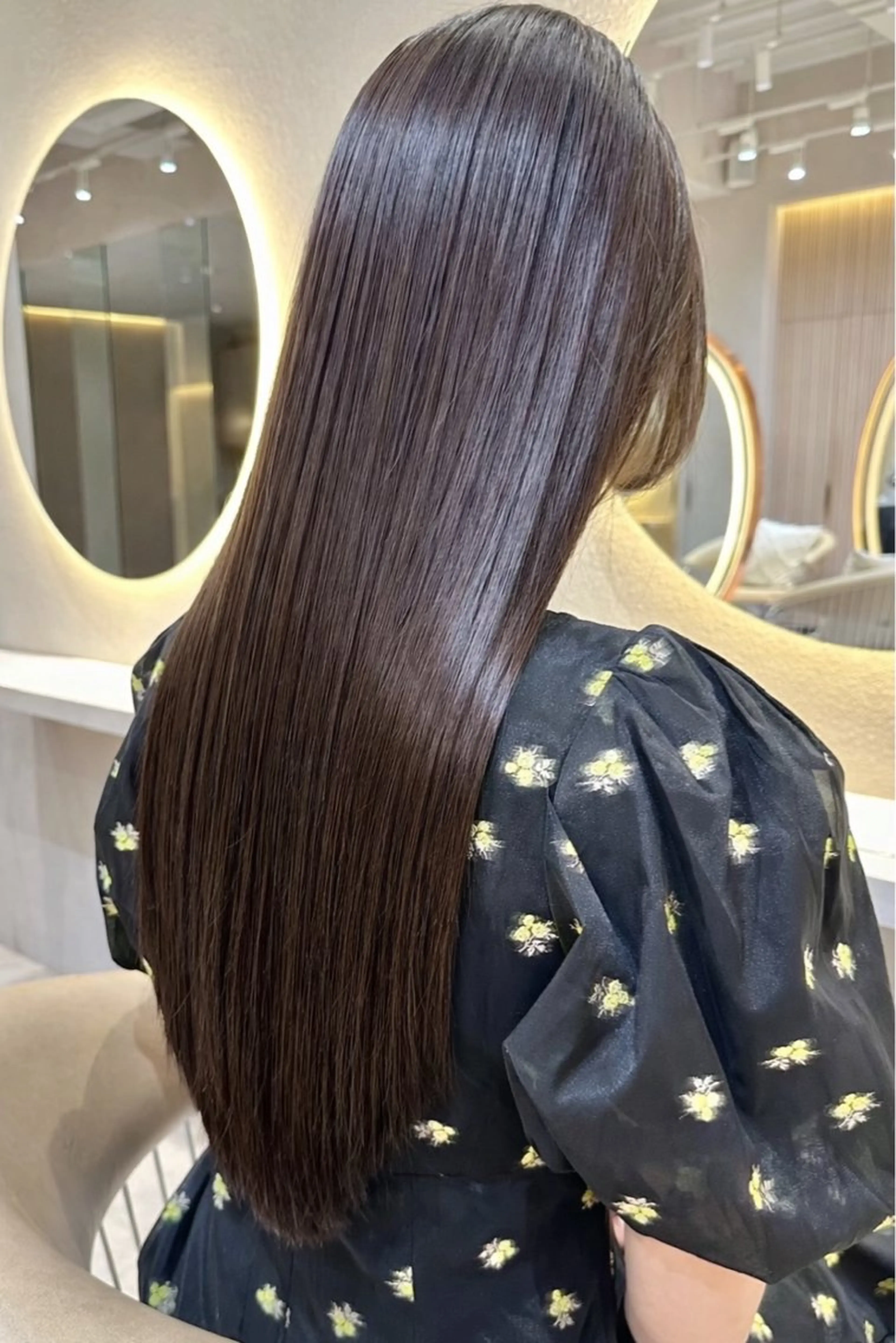 🥰ミニモ学割4月限定🩷🥰カット+シルク美髪矯正+トレンドカラー＋美髪トリートメント✨✨の写真