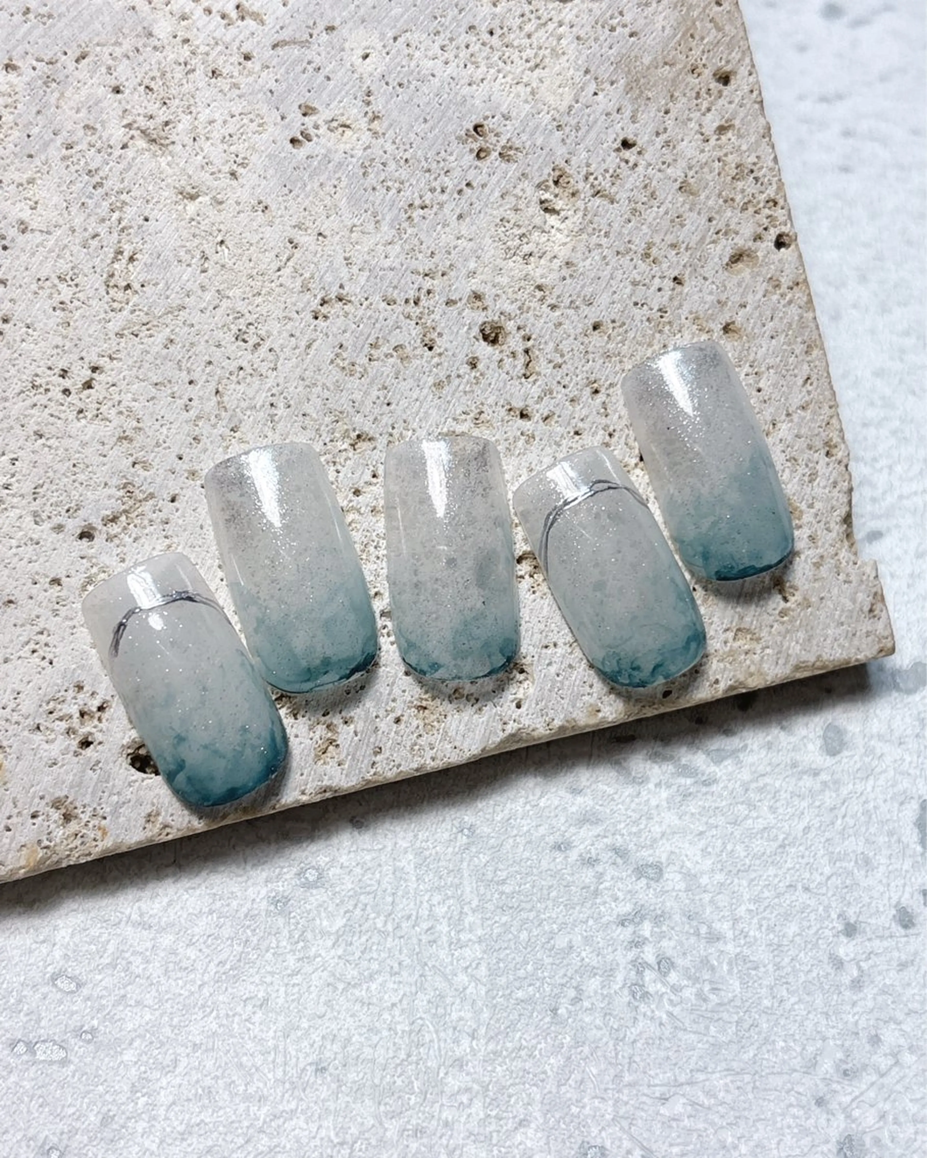 ネイル Li'a Bloom所属・🦋🤍 madoka🤍のネイルデザイン