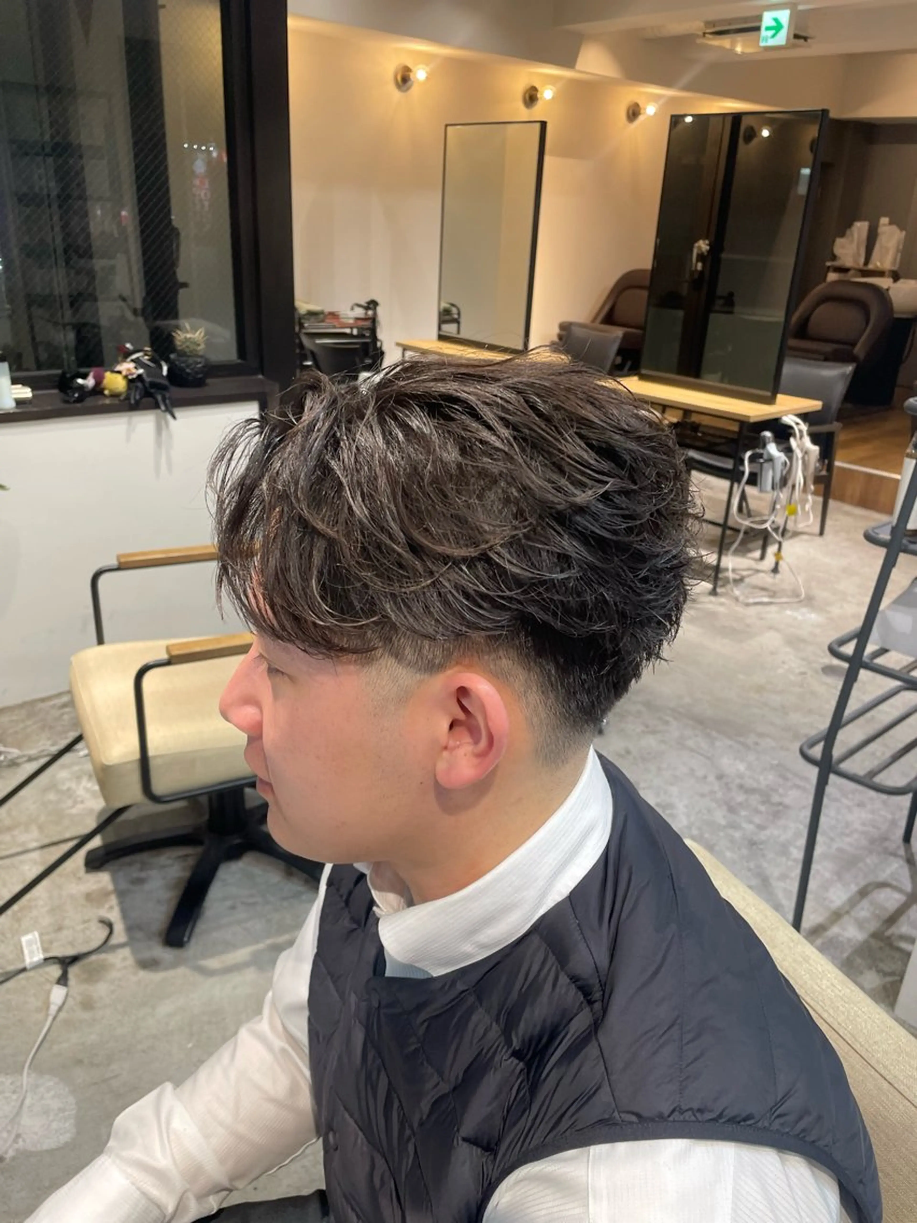 ショート ショートヘア 川副/シャドウ 波巻き/メンズパーマのヘアスタイル