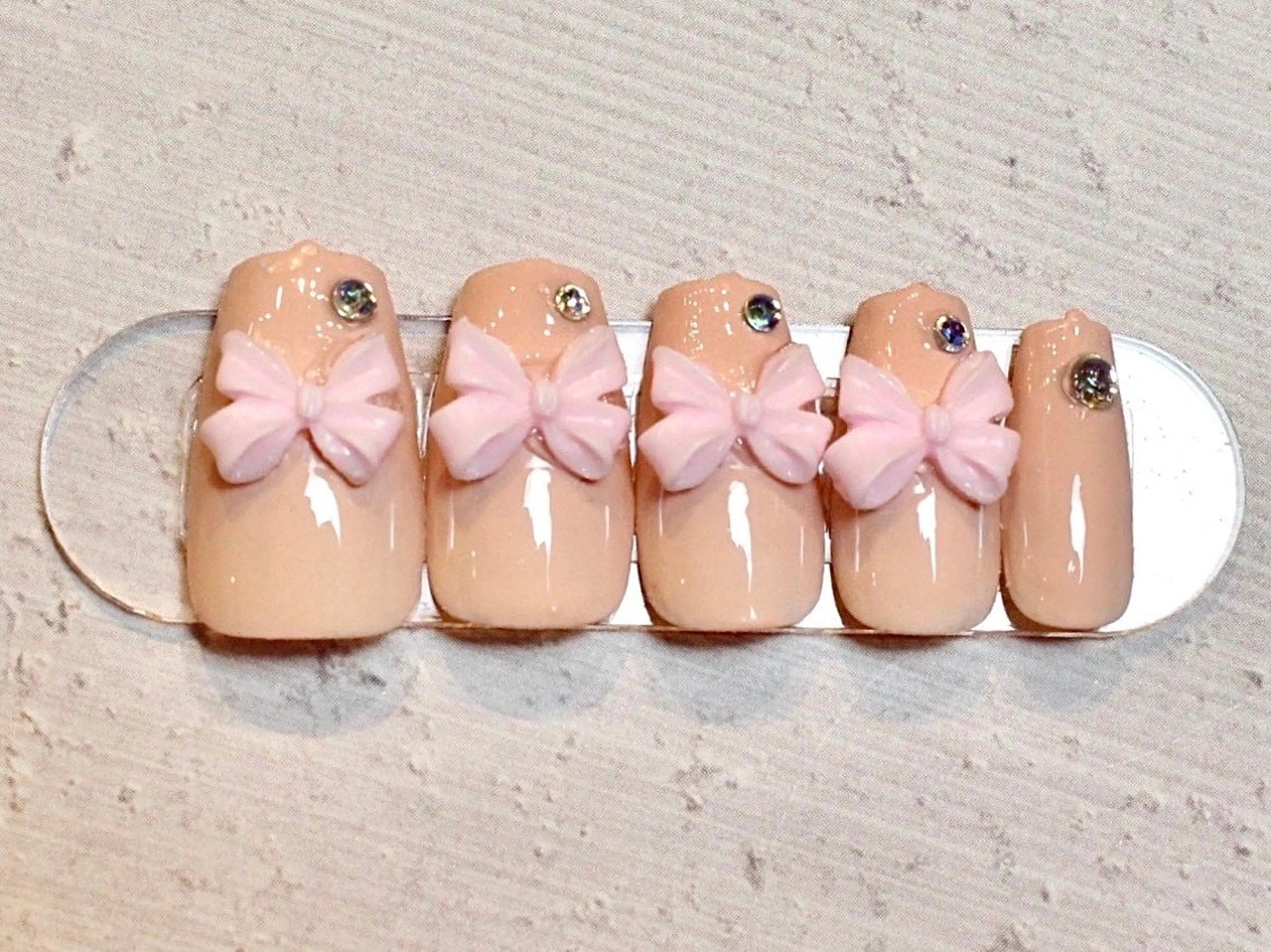 ネイル ピンキー 池田公園店のネイルデザイン