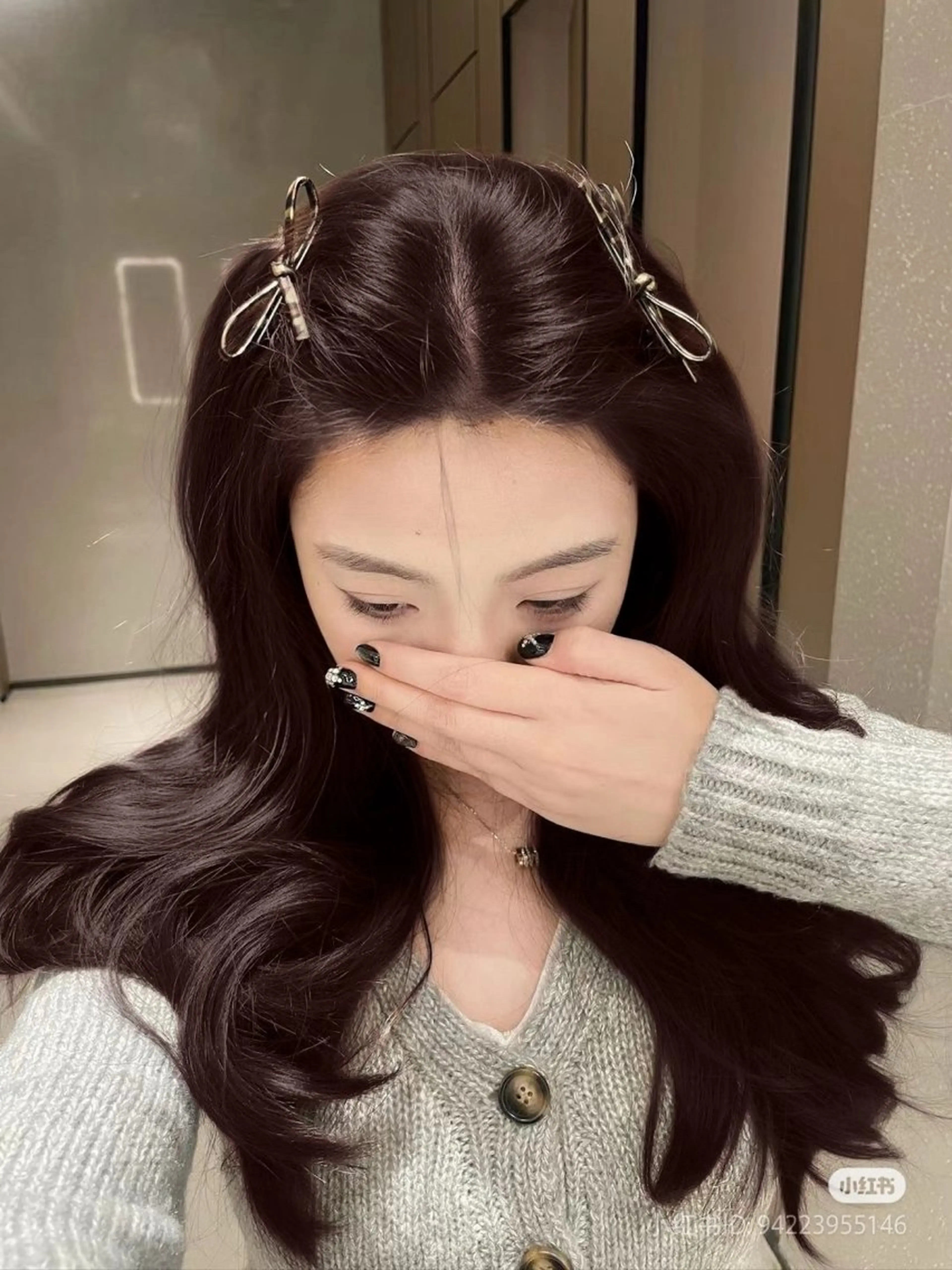 ロング カラー ヘアアレンジ ブリーチ ラベンダーカラー ブリーチなしカラー ヘアカラー トリートメント ヘッドスパ ヘアセット 💎韓国/ レイヤー カット/ 暖色🫧のヘアスタイル