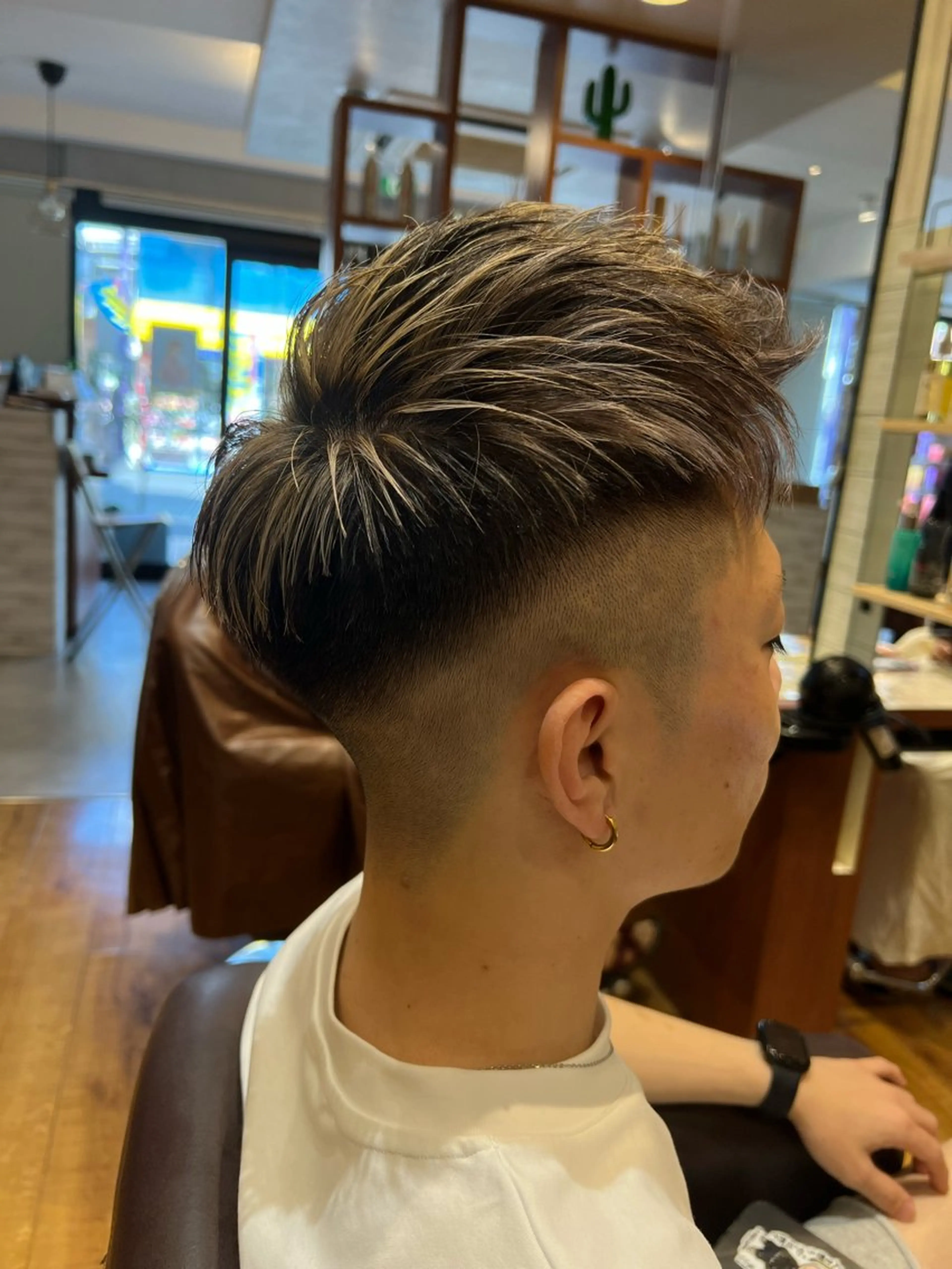 メンズカット＋ハイライトカラーの写真