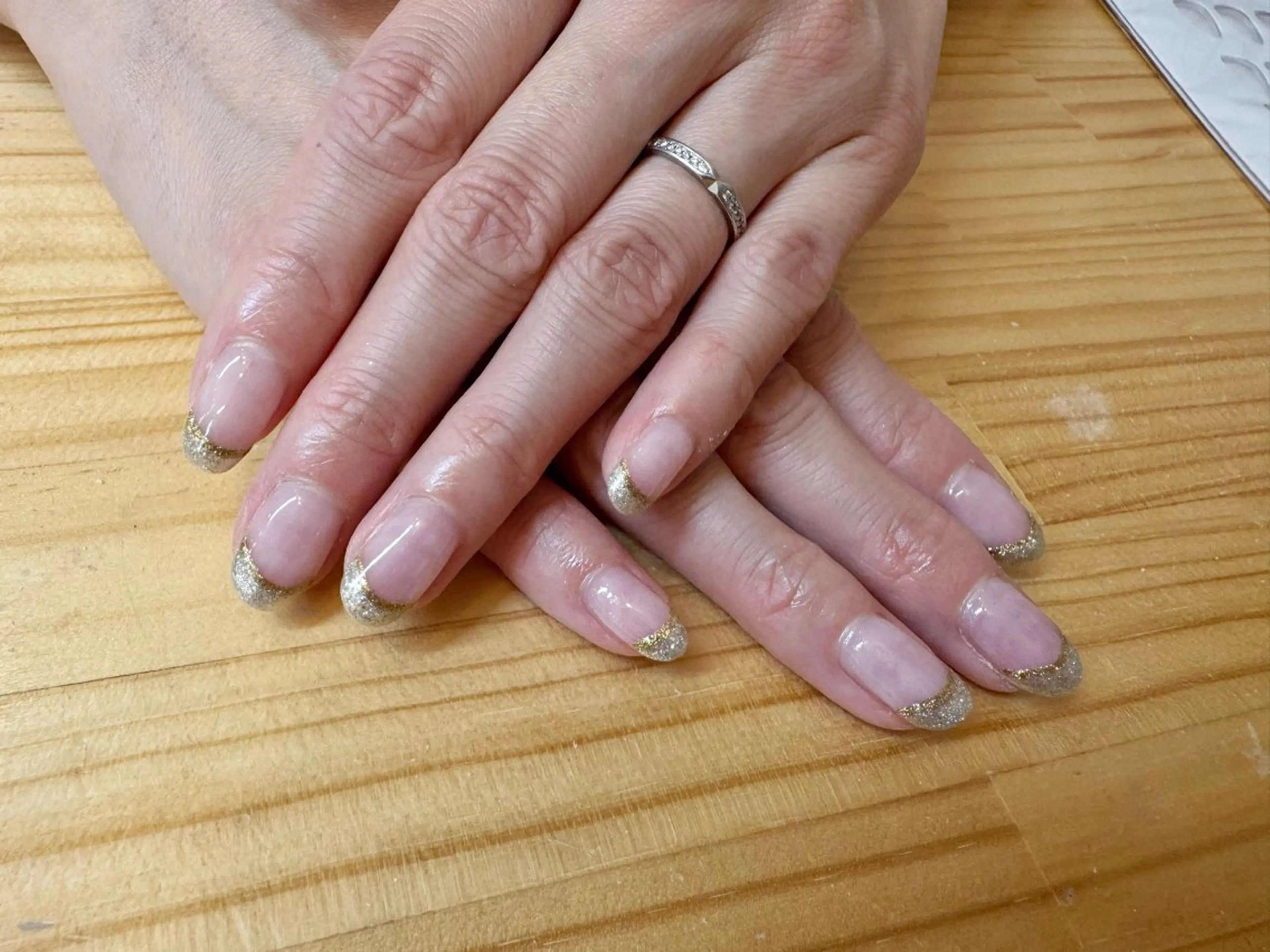 ネイル フレンチネイル ゴールド SUZUKI YUMERUのネイルデザイン