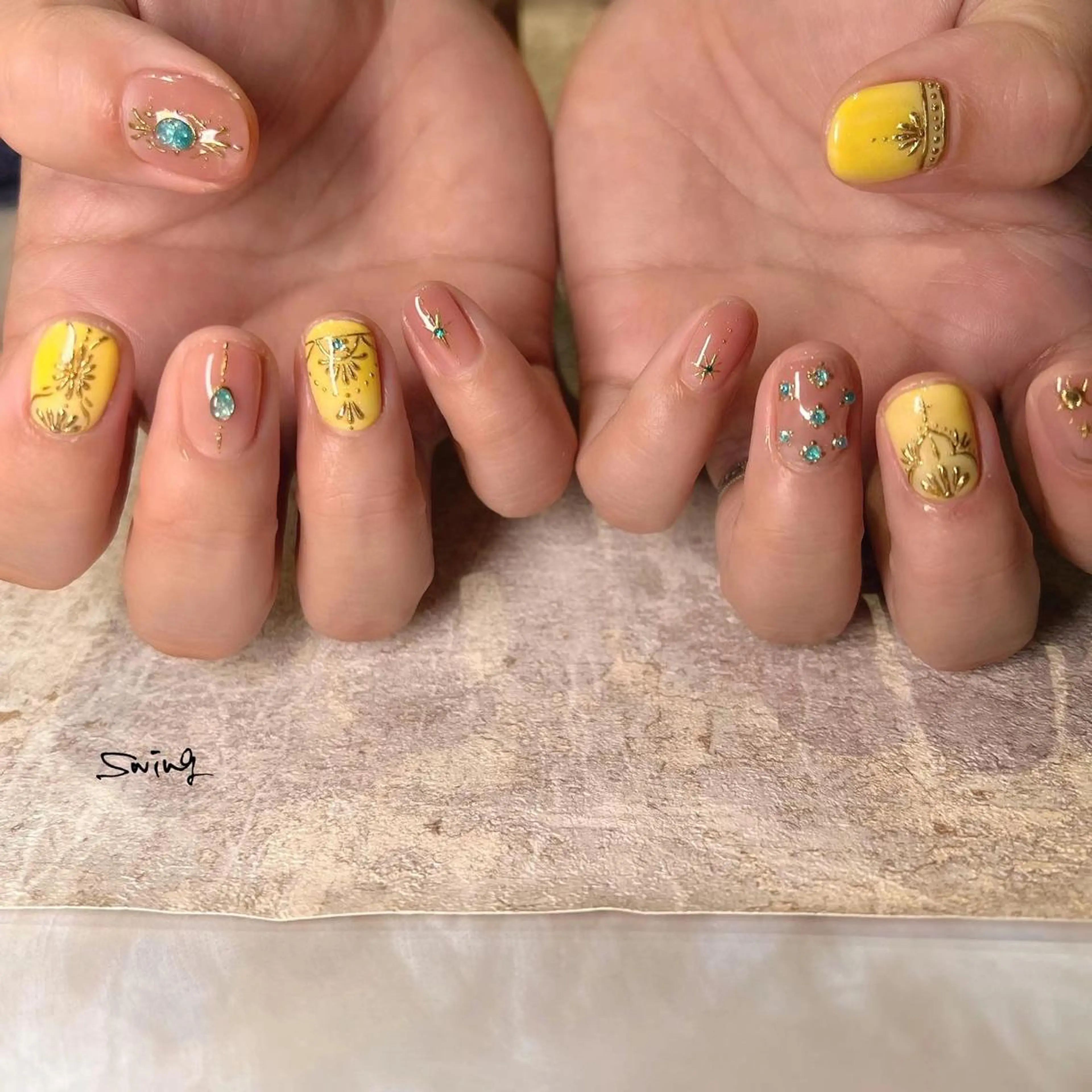 ネイル アートネイル ミラーネイル SWING Nail Salon所属・Yoshida Takakoのネイルデザイン