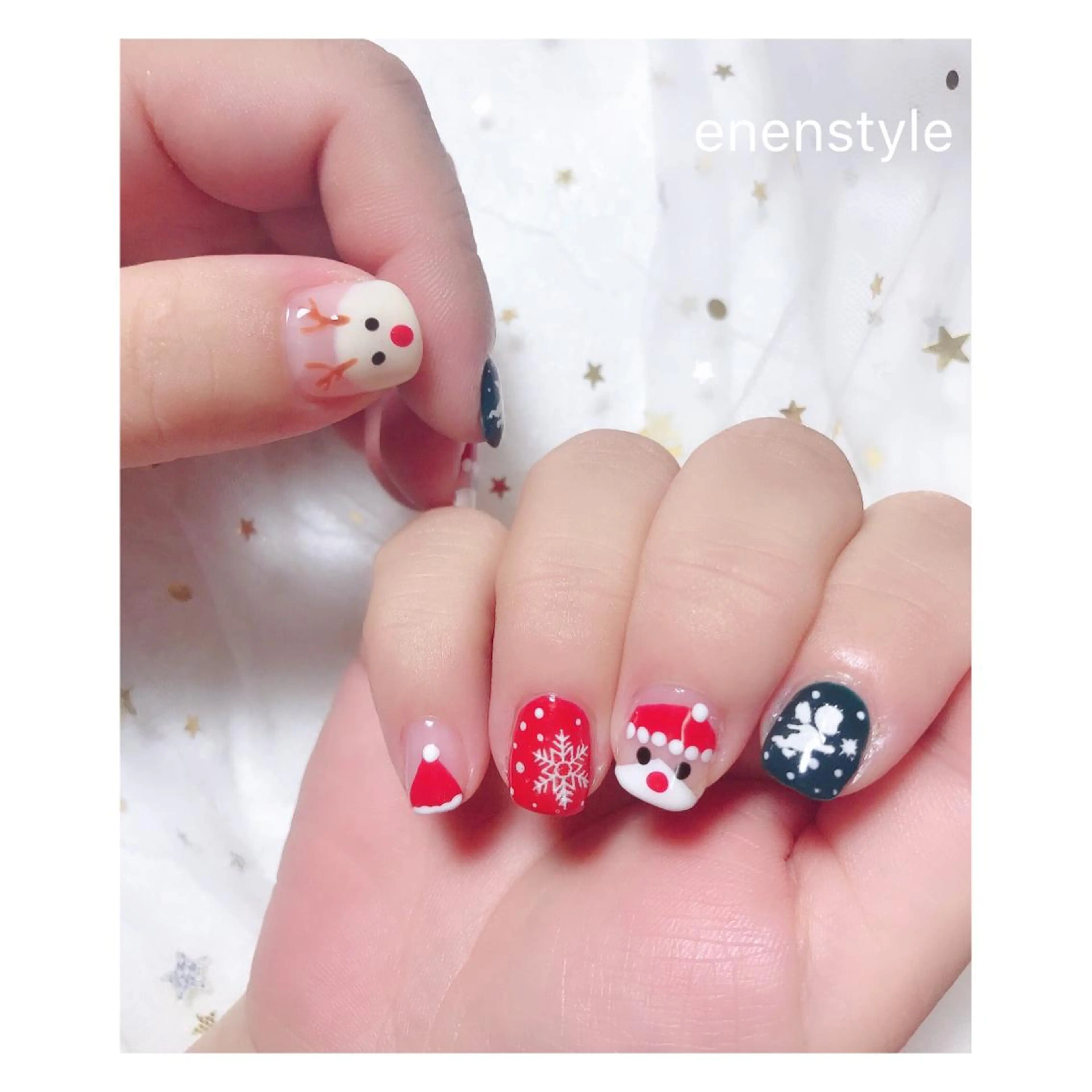 ショート ネイル クリスマス ジェルネイル ニュアンスネイル オフィスネイル ワンカラーネイル 👑enen style👑のネイルデザイン