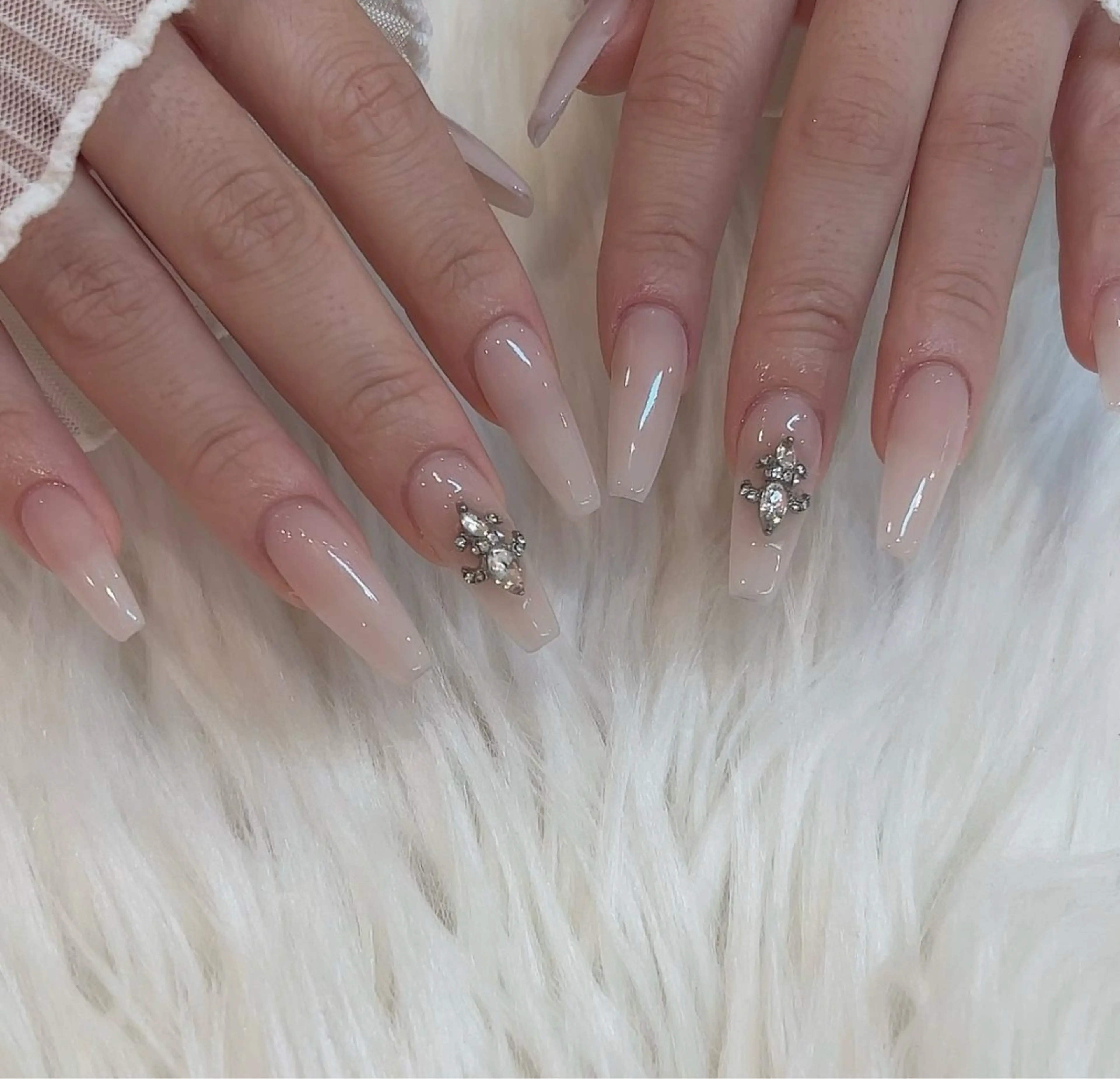 ネイル オーロラネイル クリアネイル フラッシュネイル ジェルネイル グラデーション ハンドネイル LilyLala Nailsalonのネイルデザイン