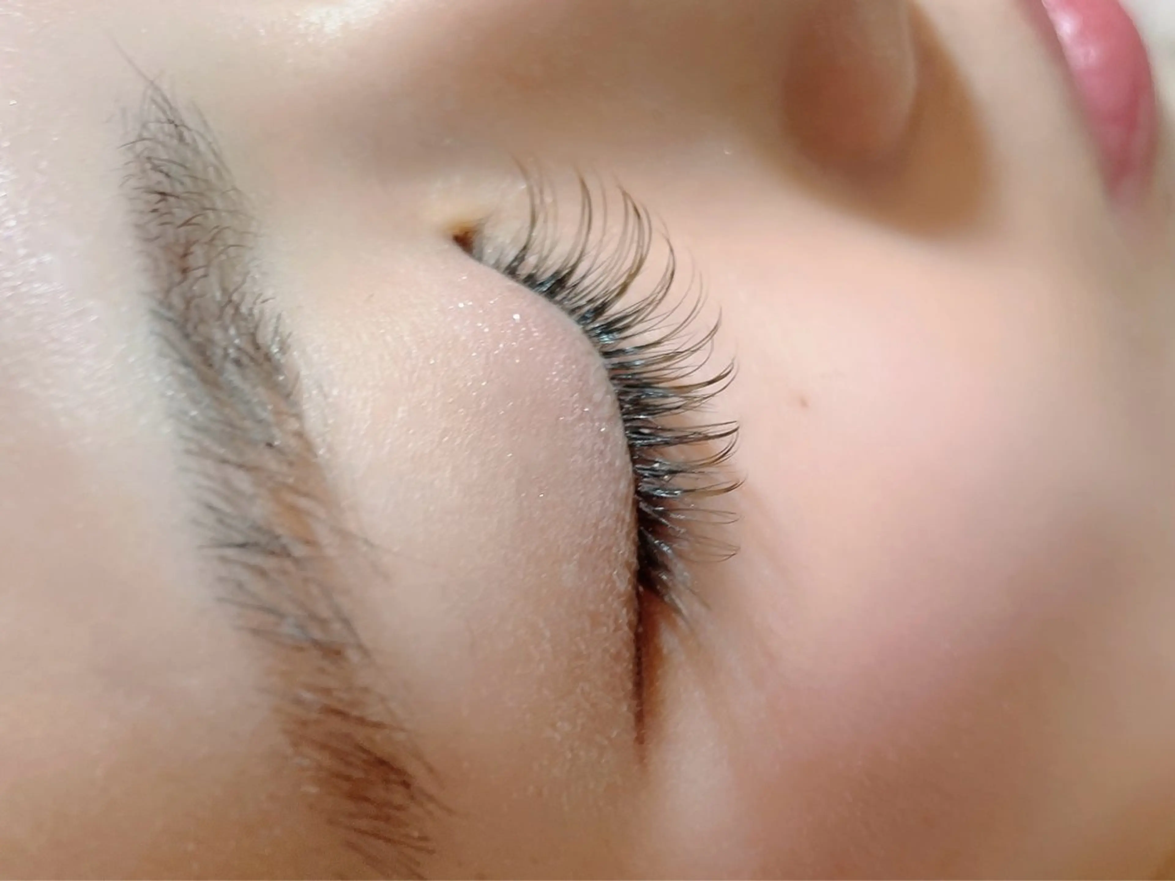 マツエク・マツパ カラーマツエク フラットラッシュ マツエク rune.🌼 kinoshitaのマツエク・マツパデザイン