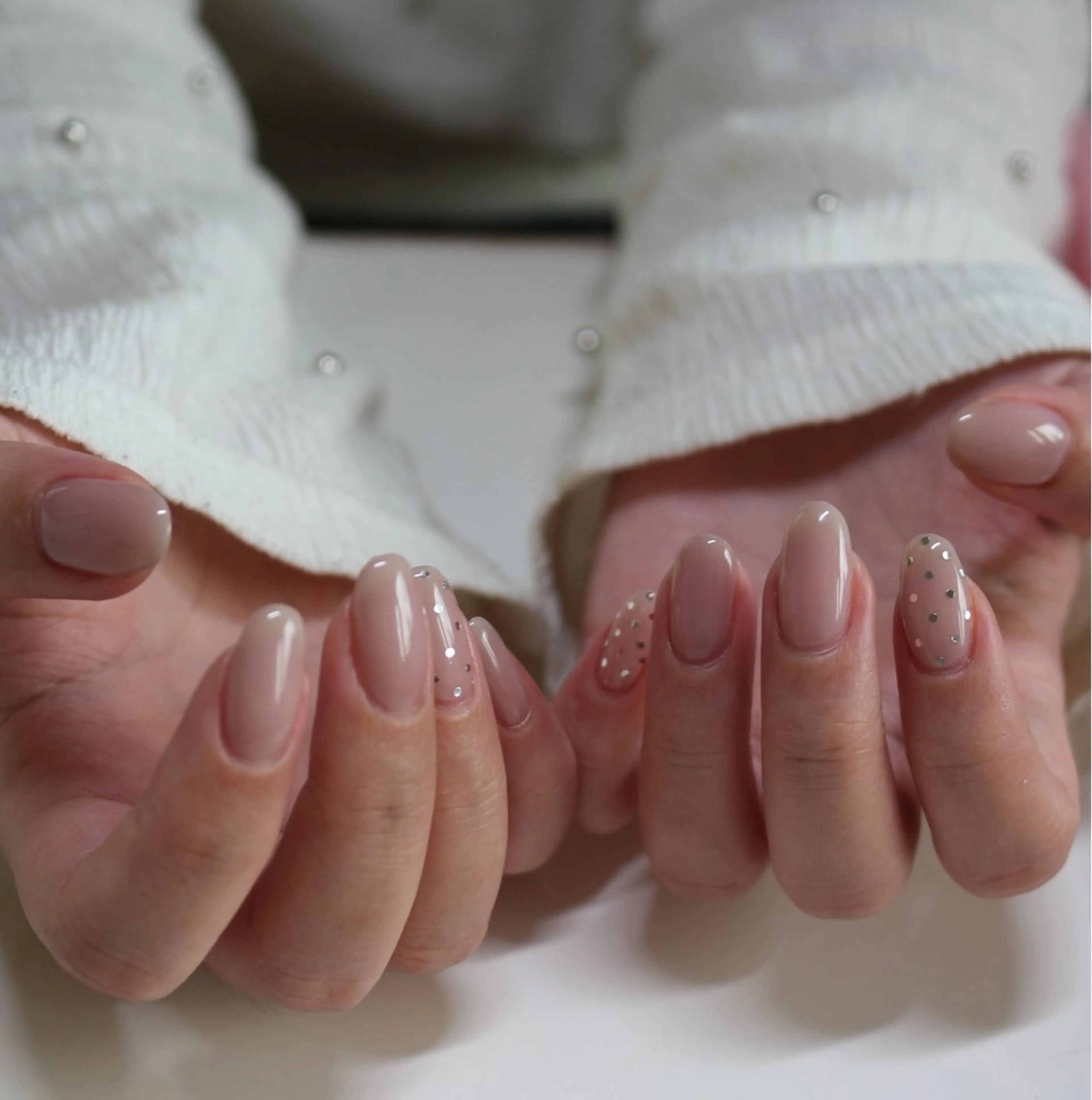 ネイル ホログラムネイル ピンク シンプルネイル ハンドネイル Baku Nailsのネイルデザイン