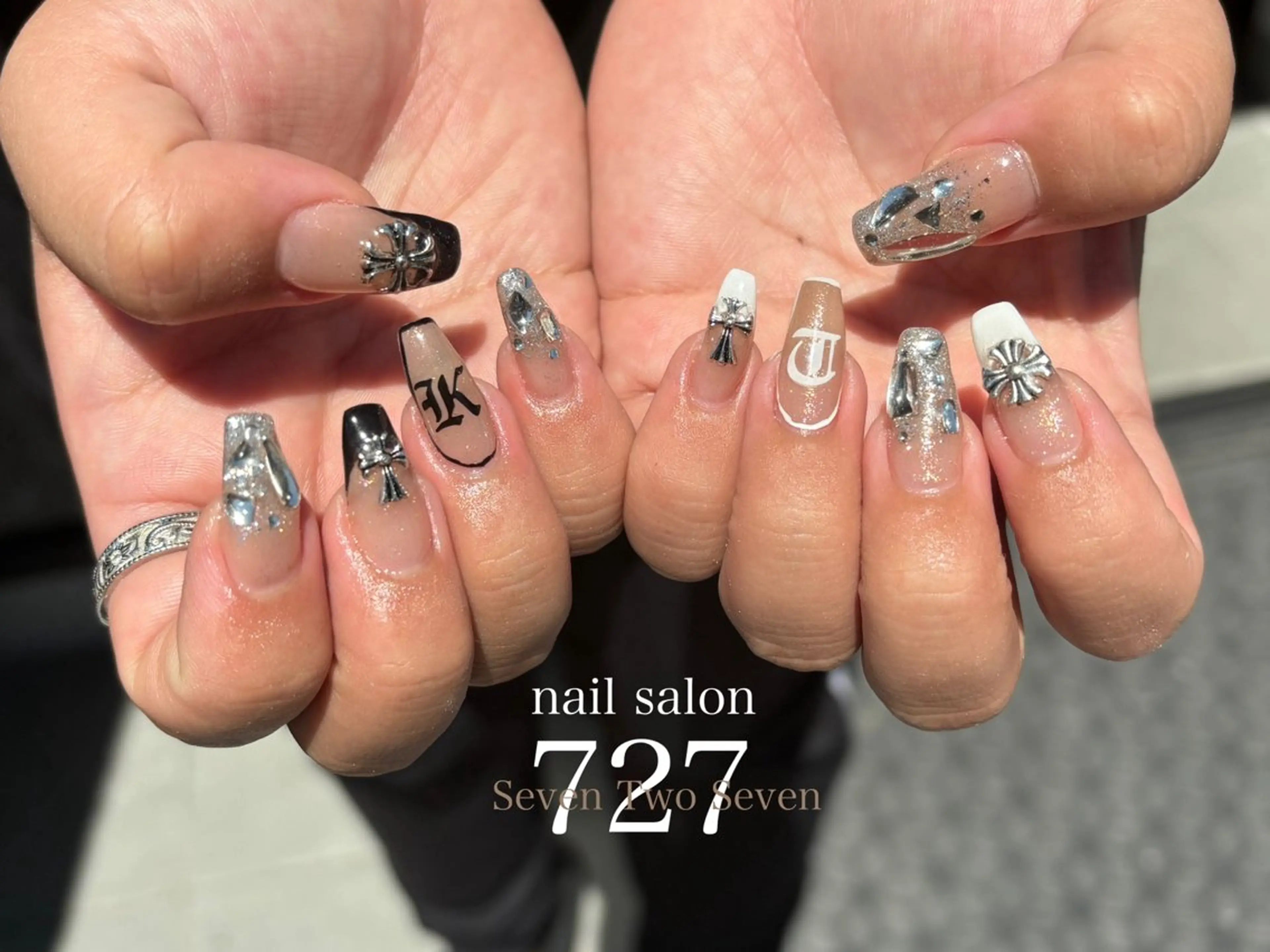 ネイル ハンドネイル 727 nailのネイルデザイン
