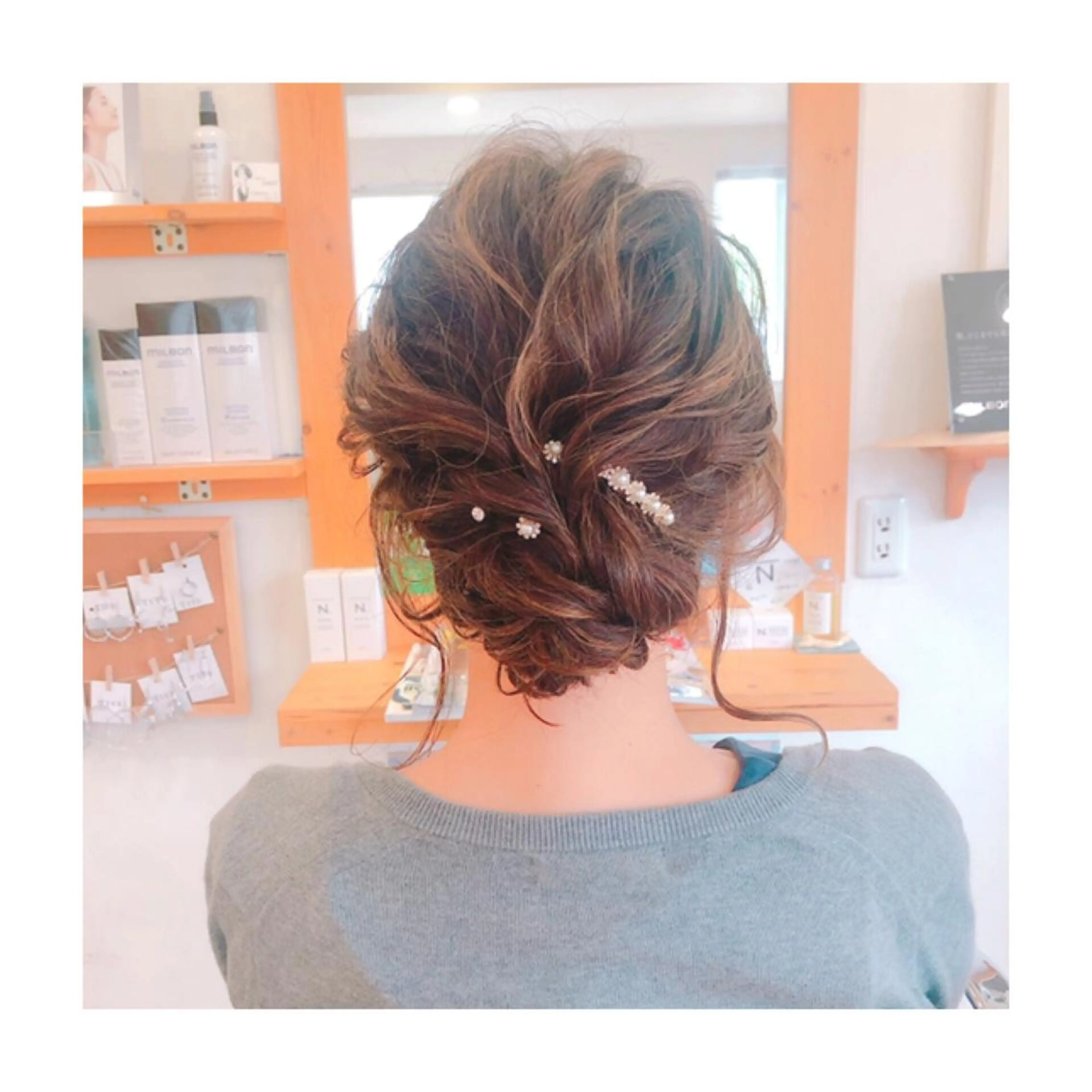 ミディアム ヘアアレンジ ヘアセット loop hair所属・kohatsu こはっちゃんのネイルデザイン