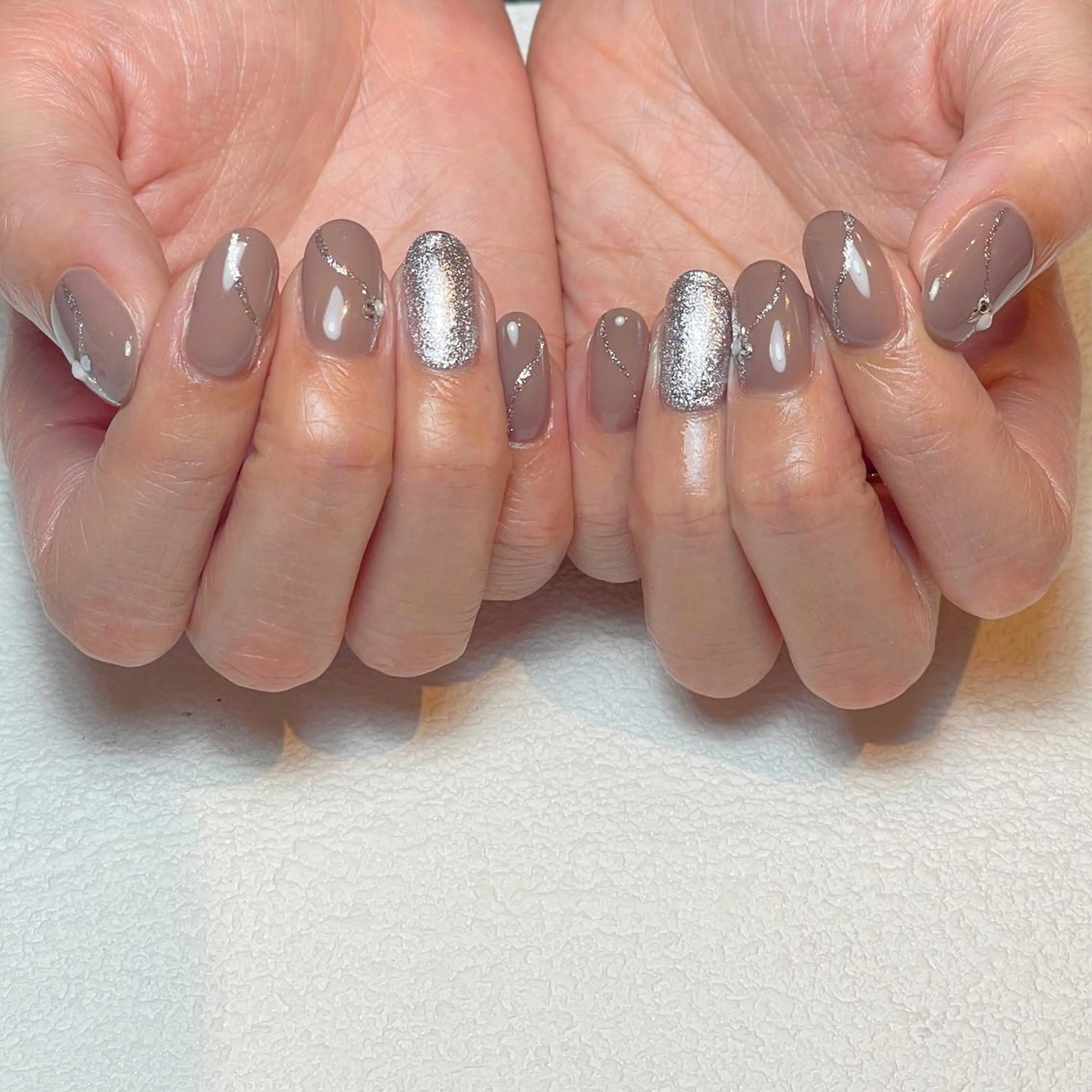 ネイル ハンドネイル nailroom DIASOMNIAのネイルデザイン