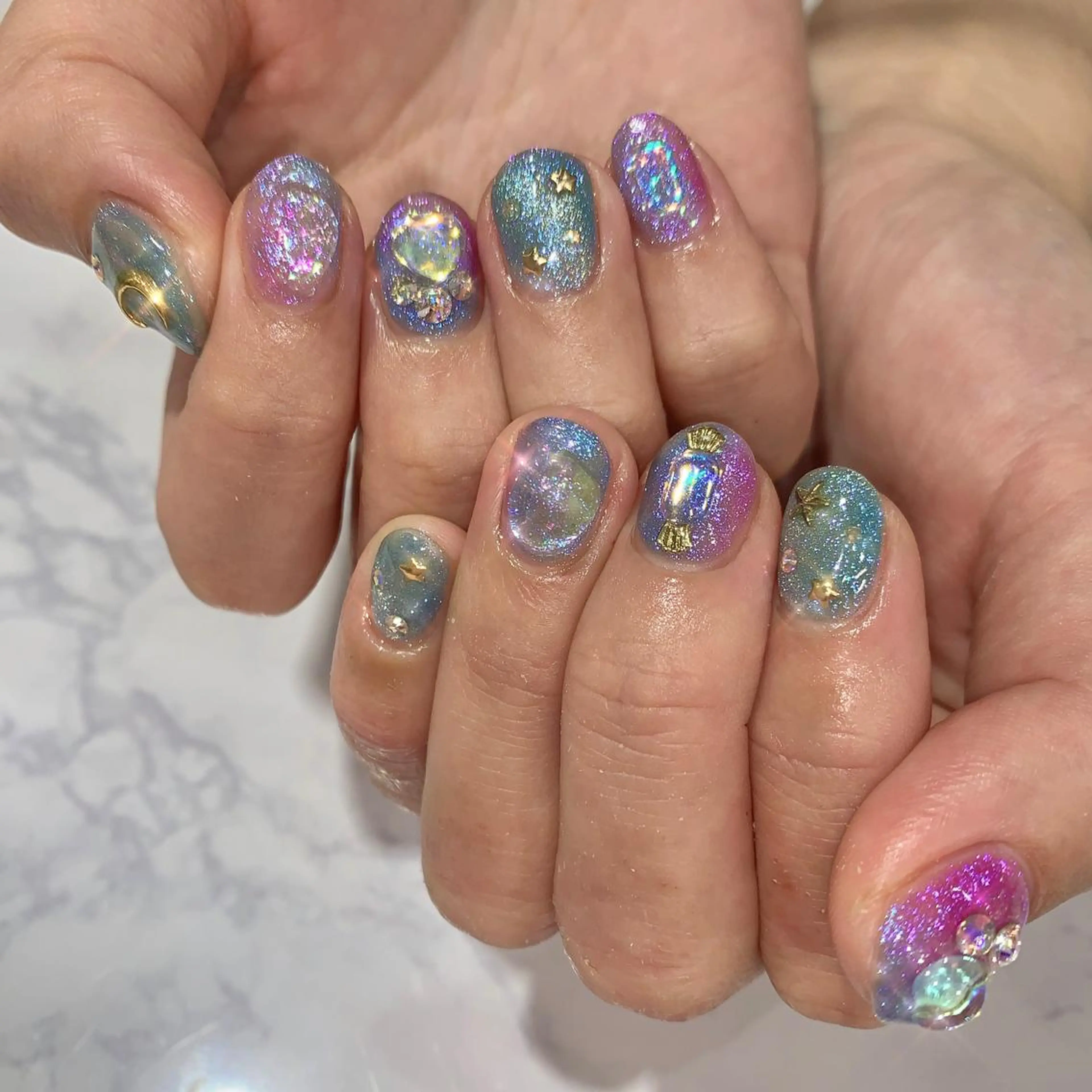 ネイル 氷ネイル・うるうるネイル 鈴木 まゆのネイルデザイン