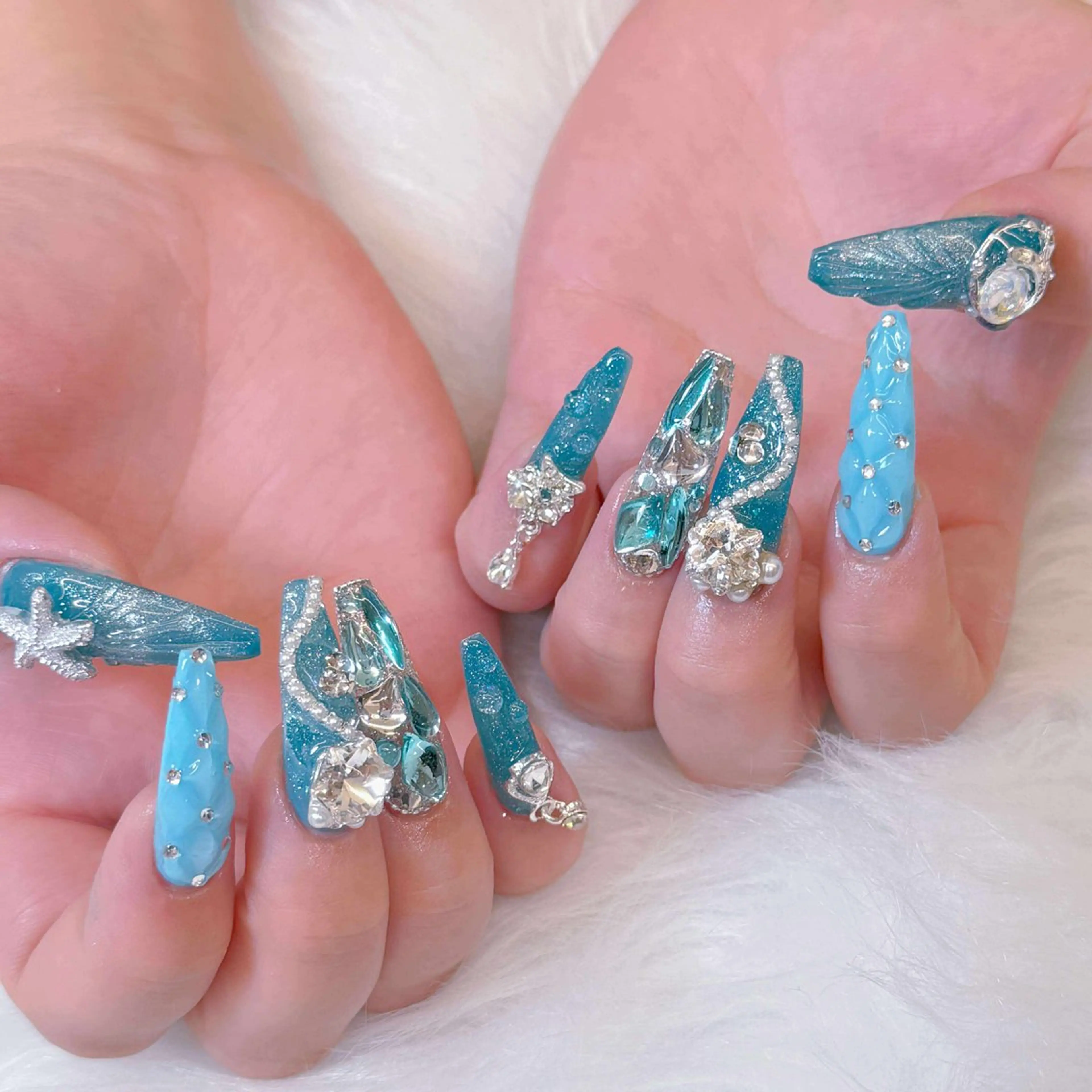 ネイル Luxe Nailのネイルデザイン