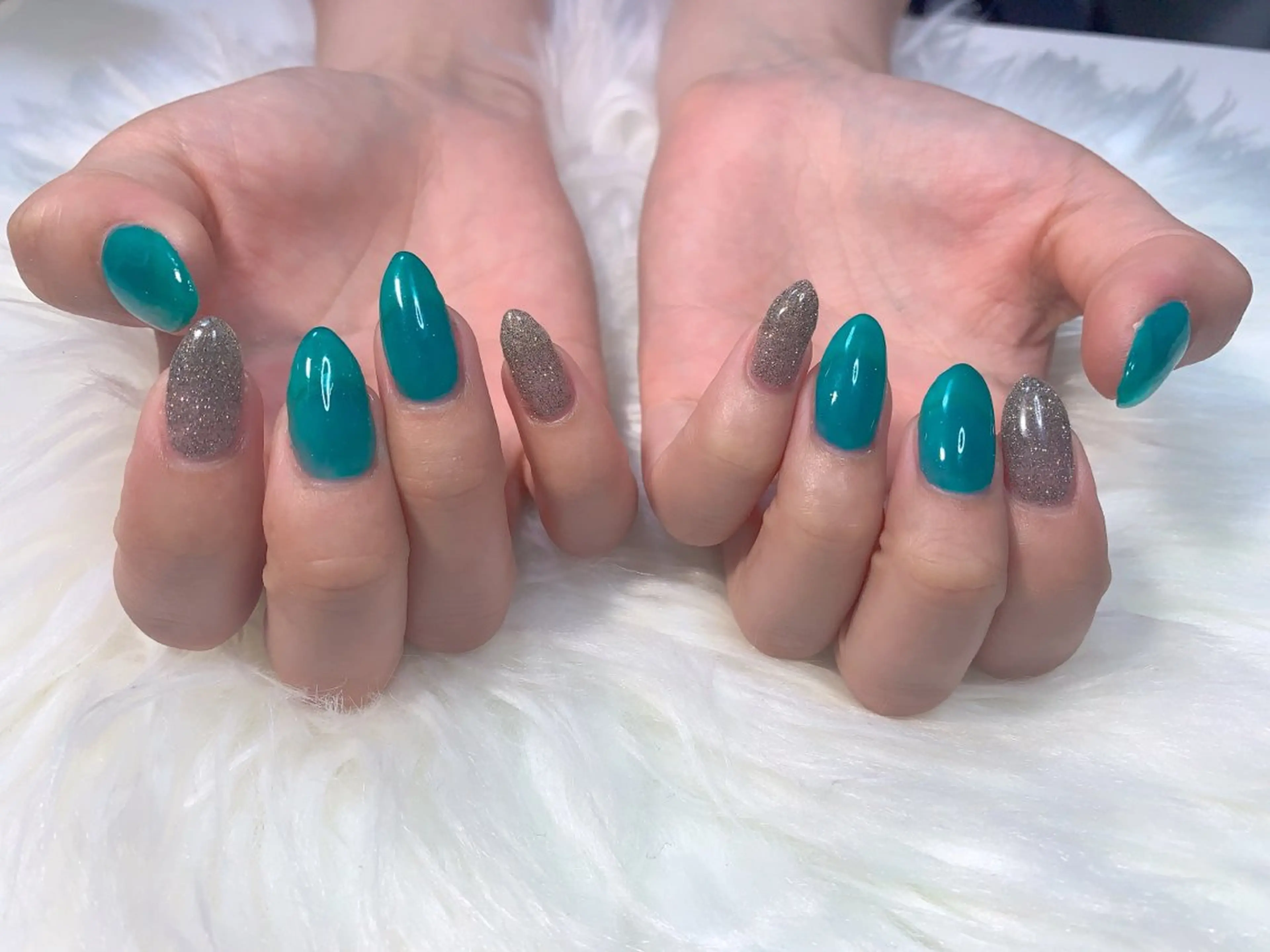 ネイル 高島 夏海のネイルデザイン