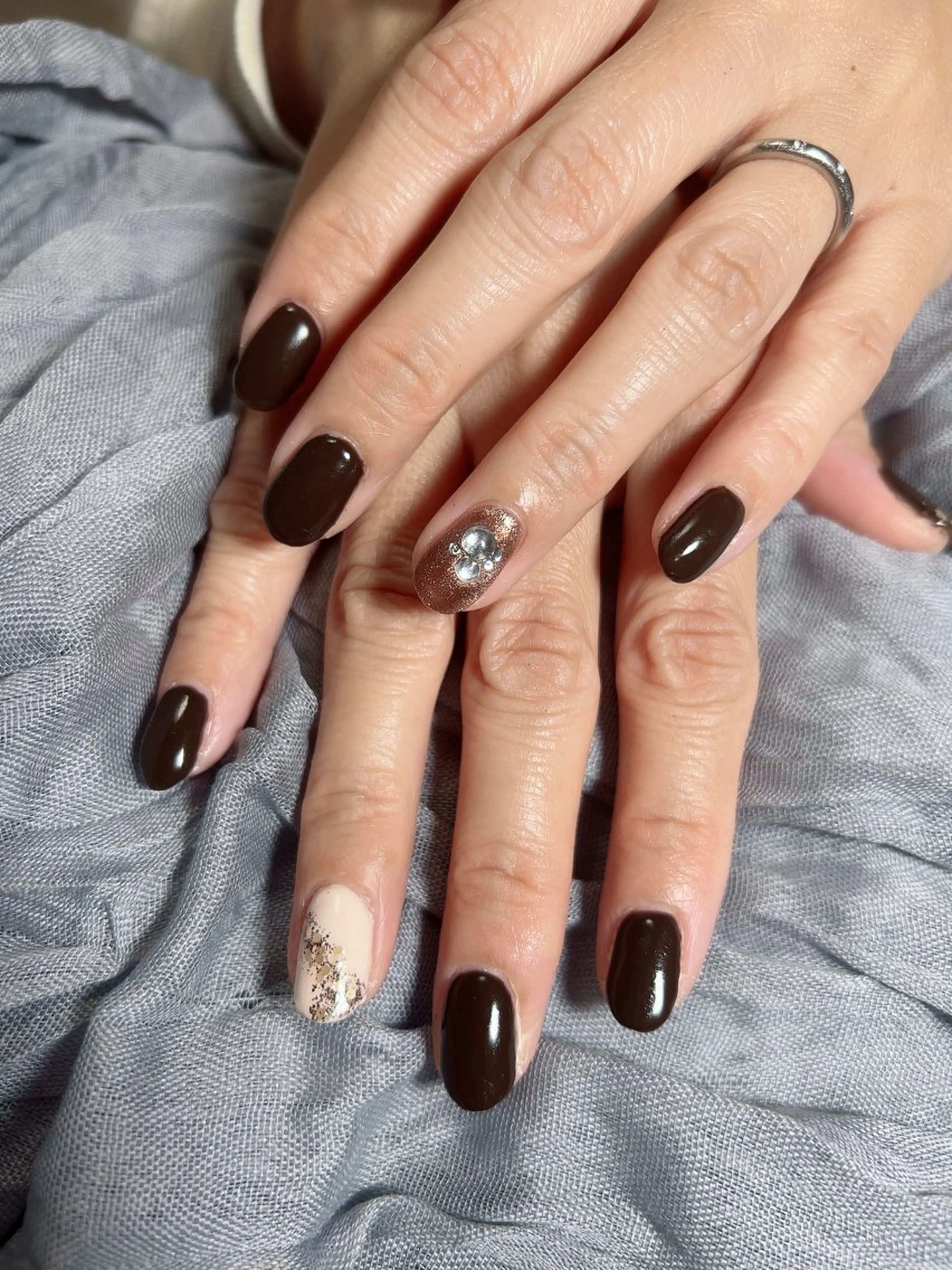 ネイル ハンドネイル nail studio Ulu所属・漆崎 茜のネイルデザイン