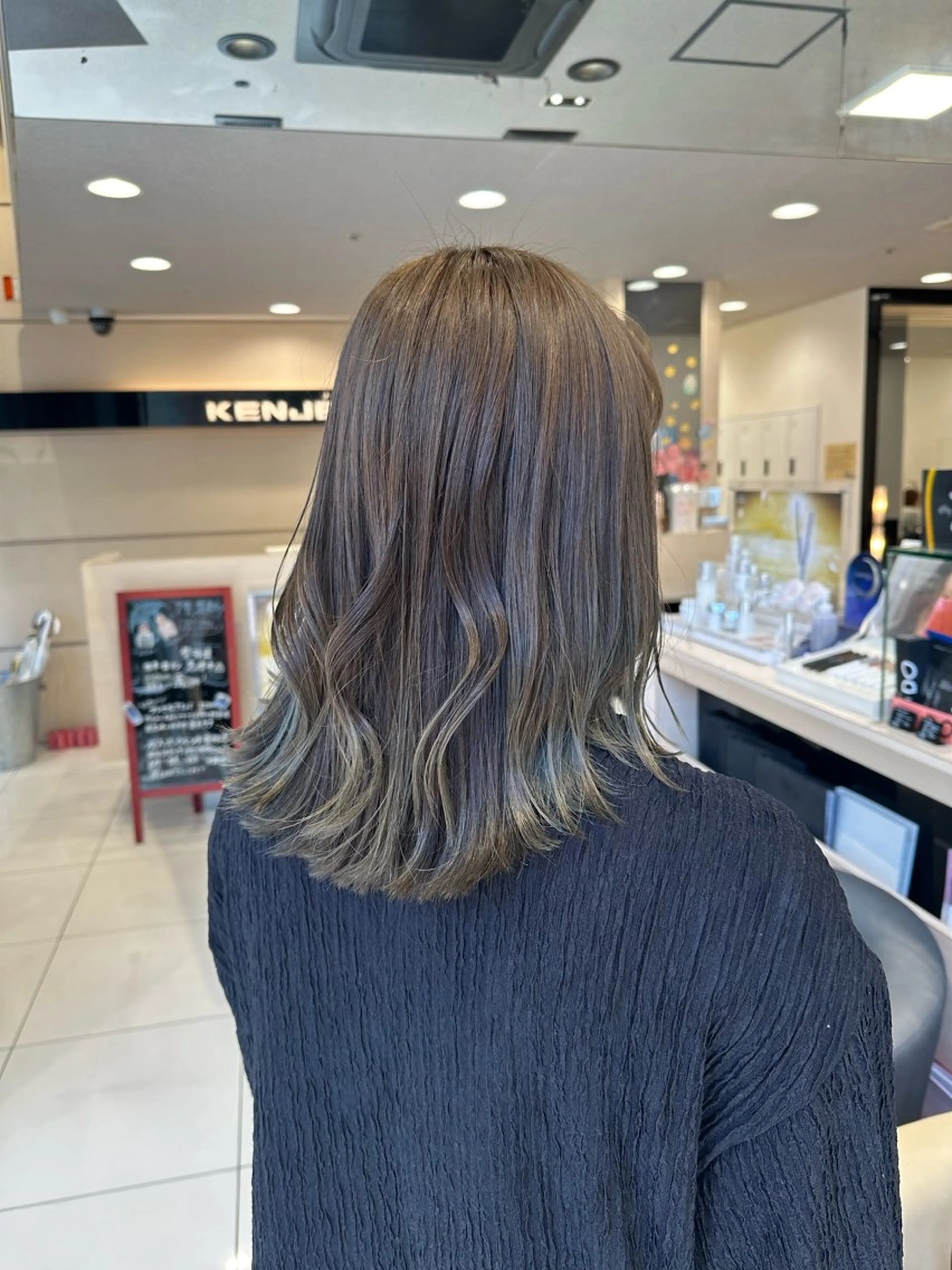 セミロング カラー ベージュカラー オリーブベージュ ヘアカラー トリートメント クロスパーマ/うる艶 カラー/Kurumiのヘアスタイル