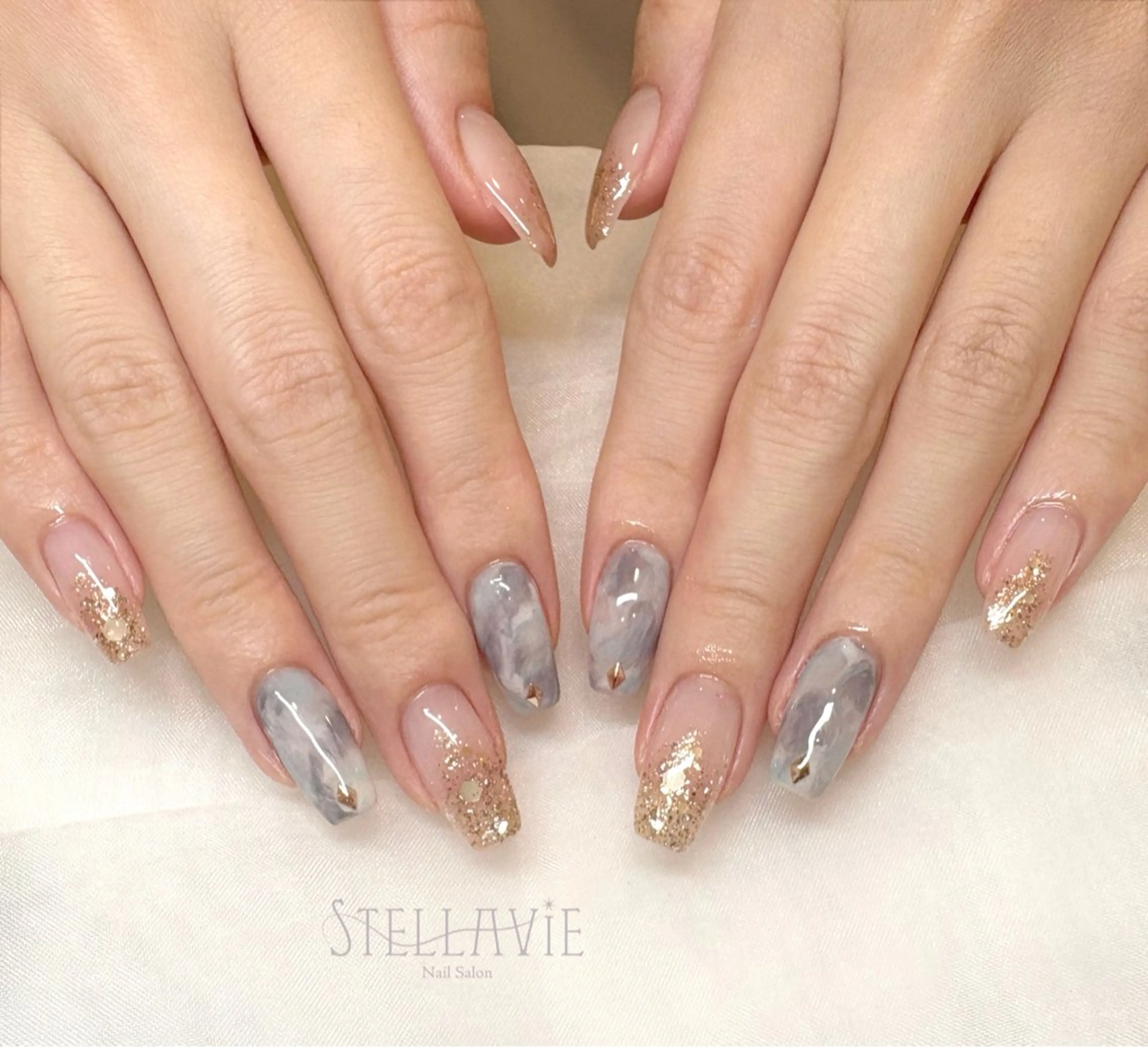 ネイル 🩶 Kurumiのネイルデザイン