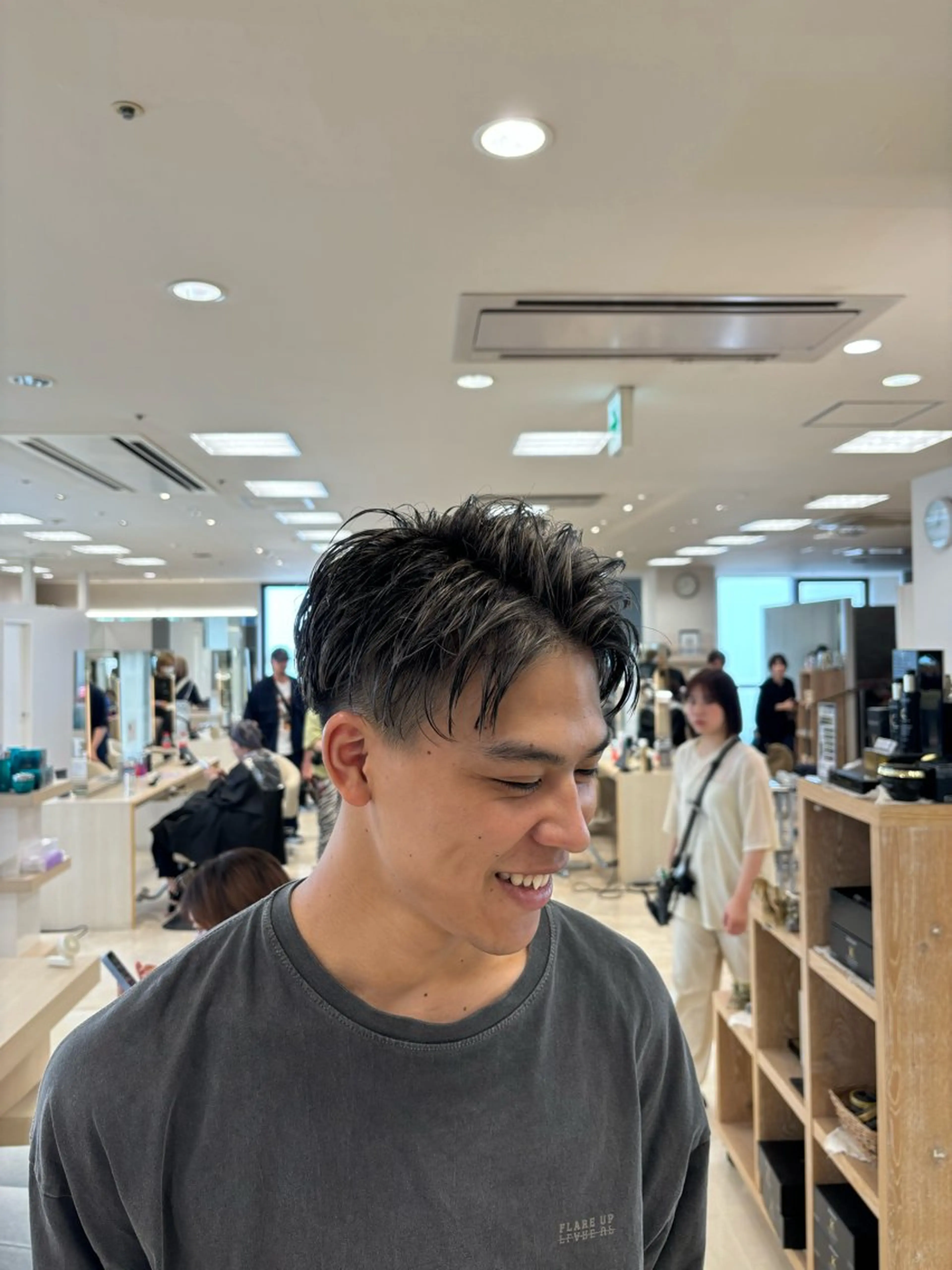 ショート カラー メンズ カット ヘアカラー トリートメント 湘南/メンズパーマ/ ハイライト/ユチカのヘアスタイル