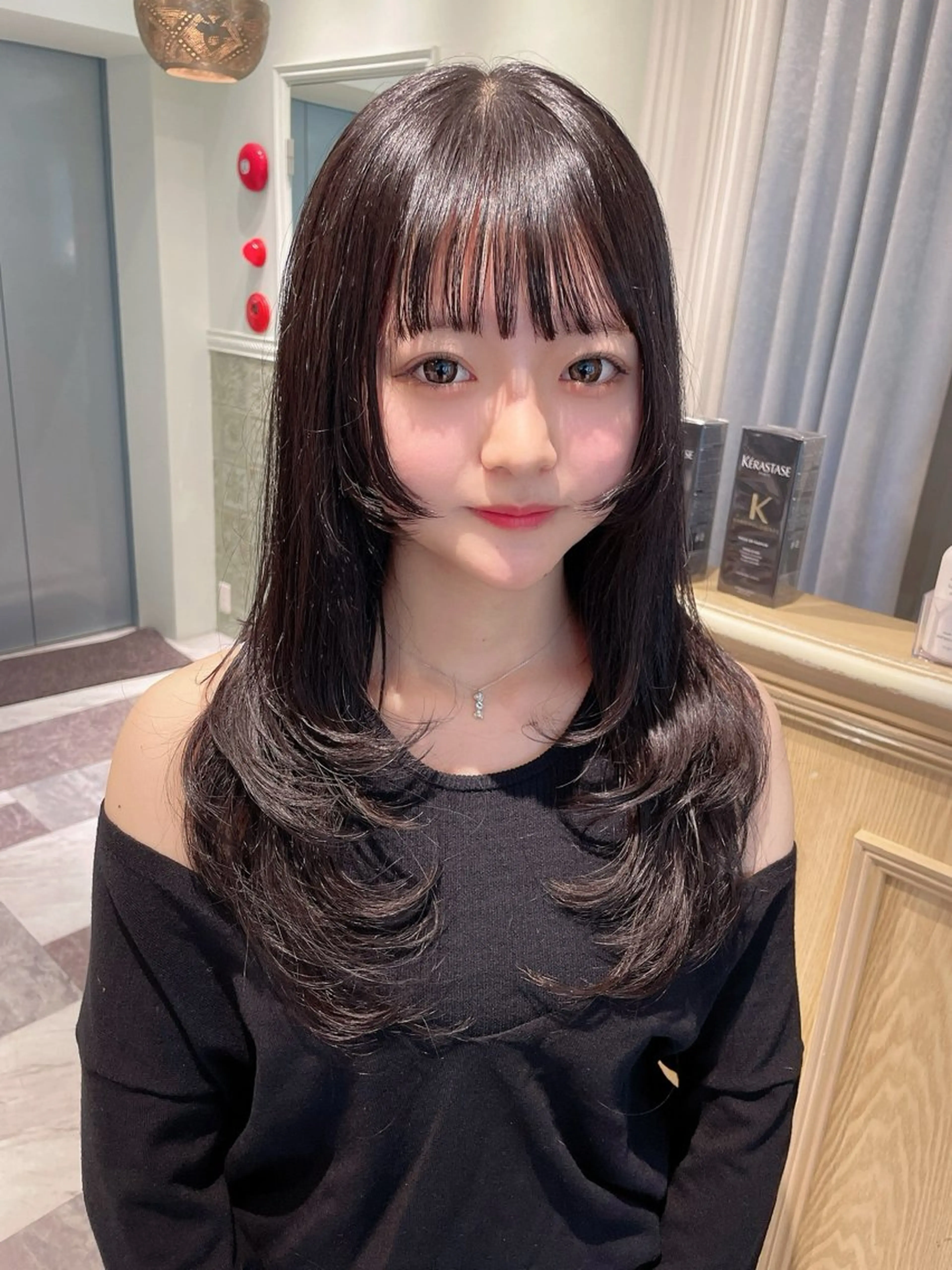 セミロング カラー ベージュカラー 黒髪 ブリーチ ブルーカラー ブルーブラック カット ヘアカラー トリートメント 木屋元一/透明感 /レイヤー/顔まわりのヘアスタイル