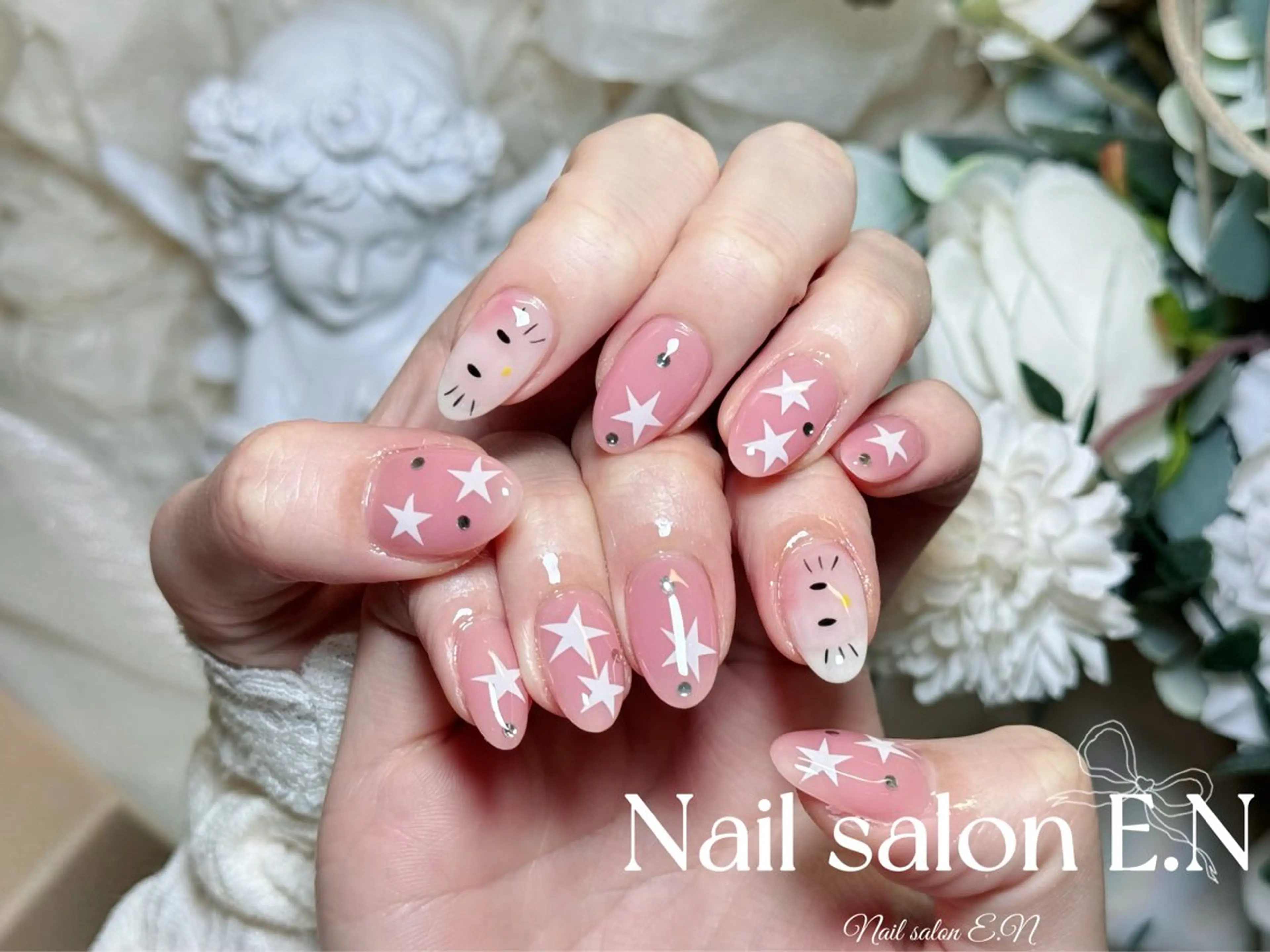 ネイル アートネイル オーロラネイル ブラウン クリアネイル フレンチネイル ハンドネイル E.N🦋 長さ出し/持ち込みのネイルデザイン