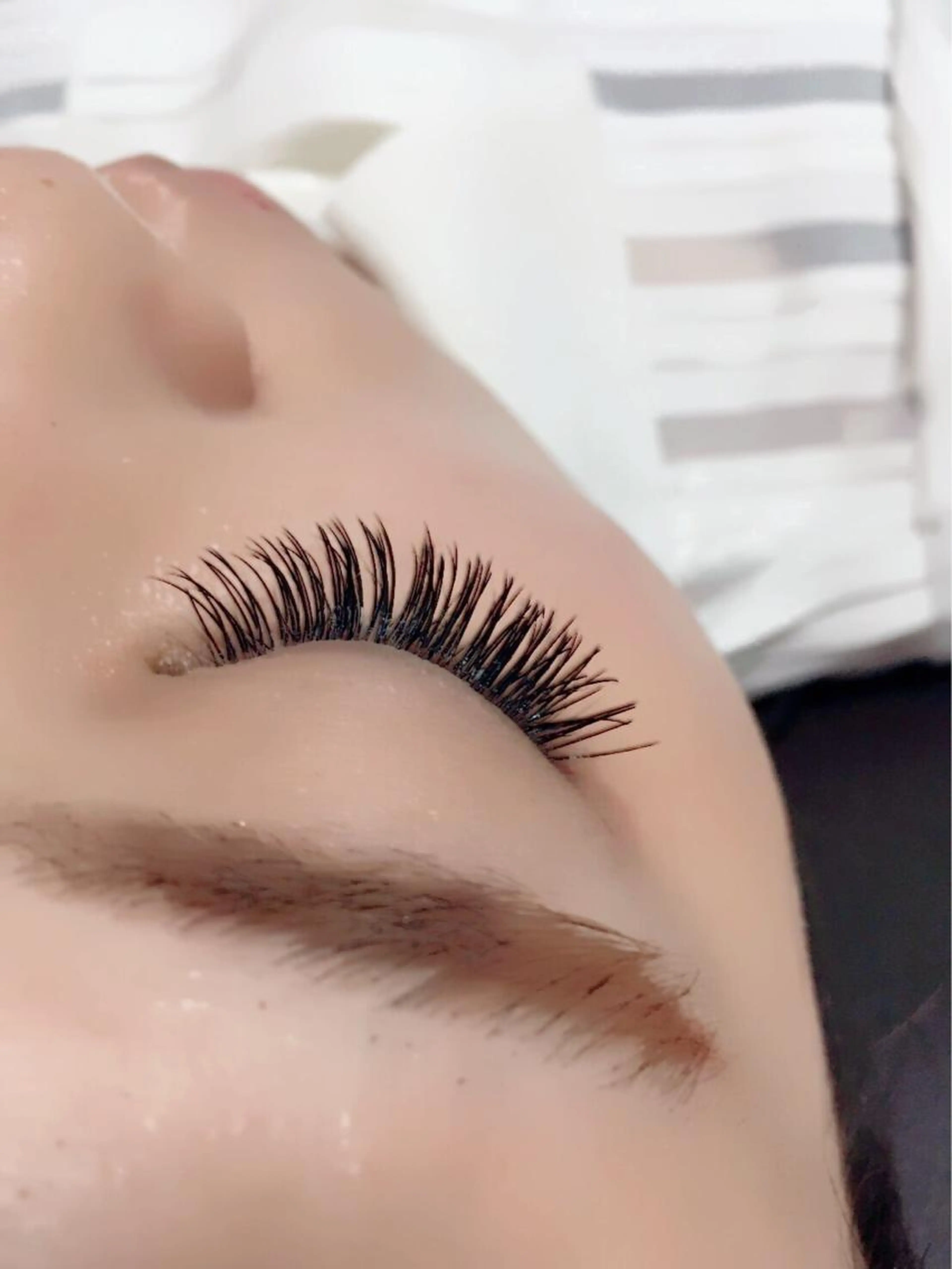 フラットラッシュエクステ100本(アップワードラッシュ込)の写真