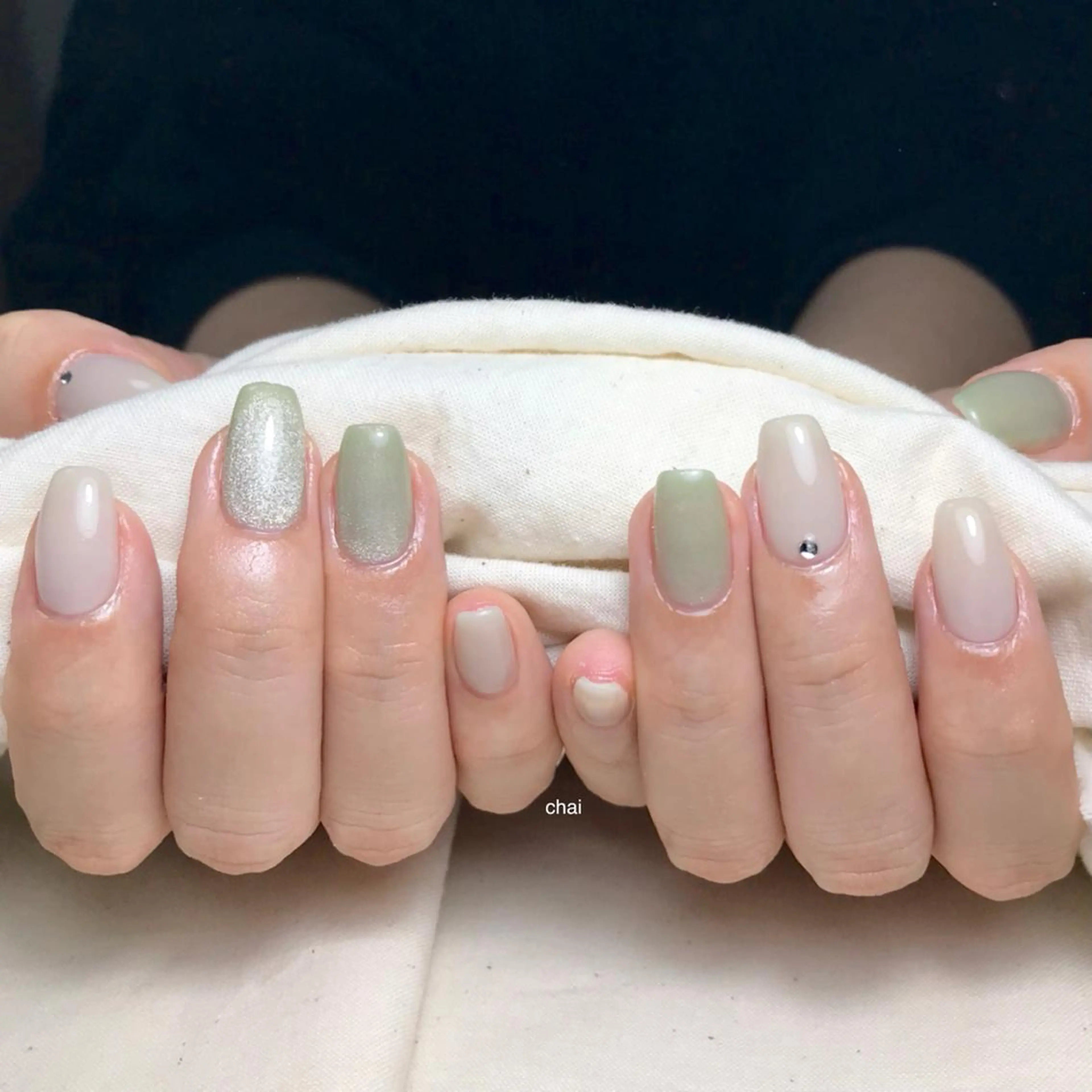 ネイル マグネットネイル ハンドネイル 💅 Ai.のネイルデザイン