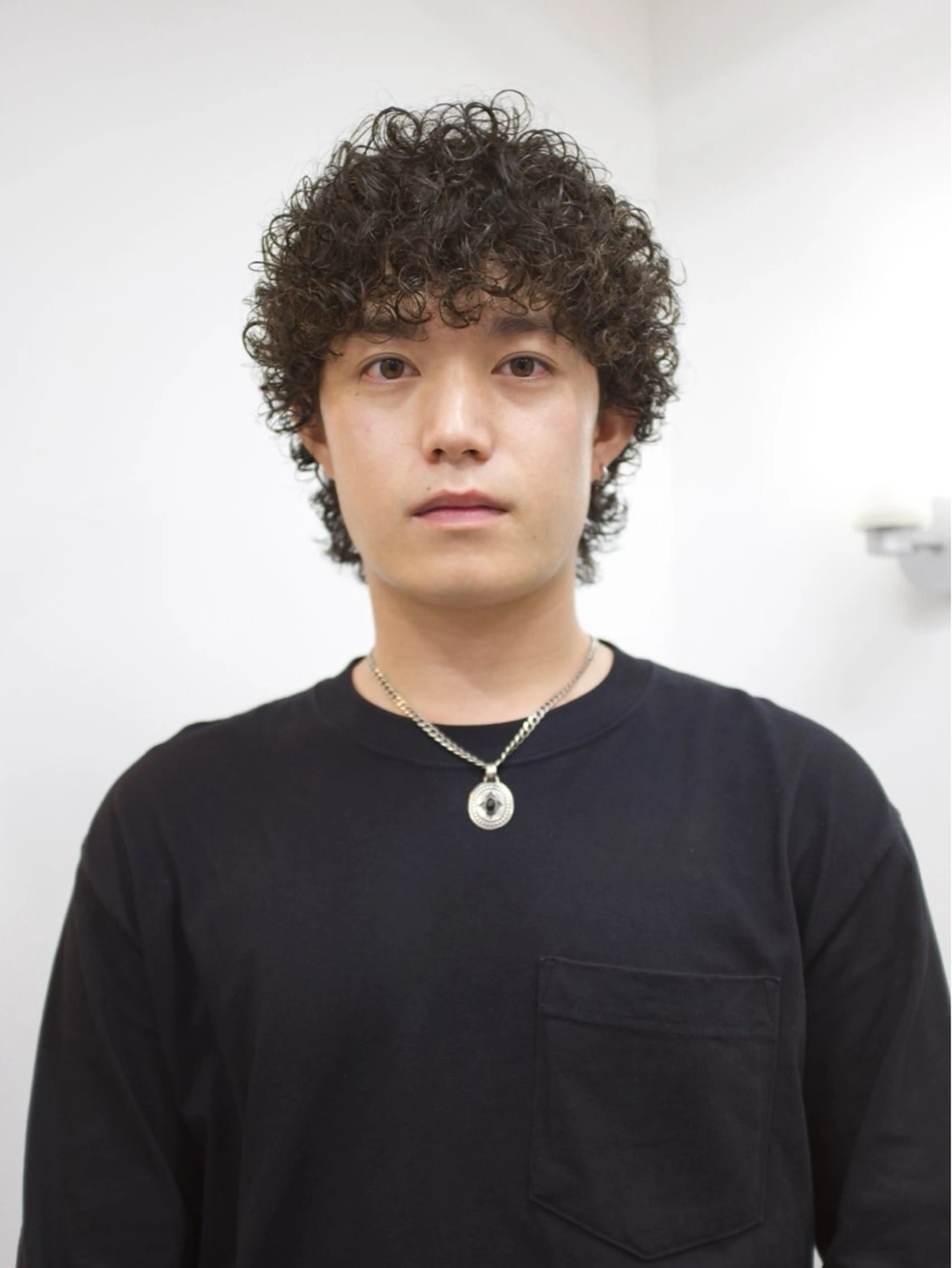 ショート パーマ ヘアアレンジ メンズ 🦠デザインカラー/ 魚瀬あおい🦠のヘアスタイル