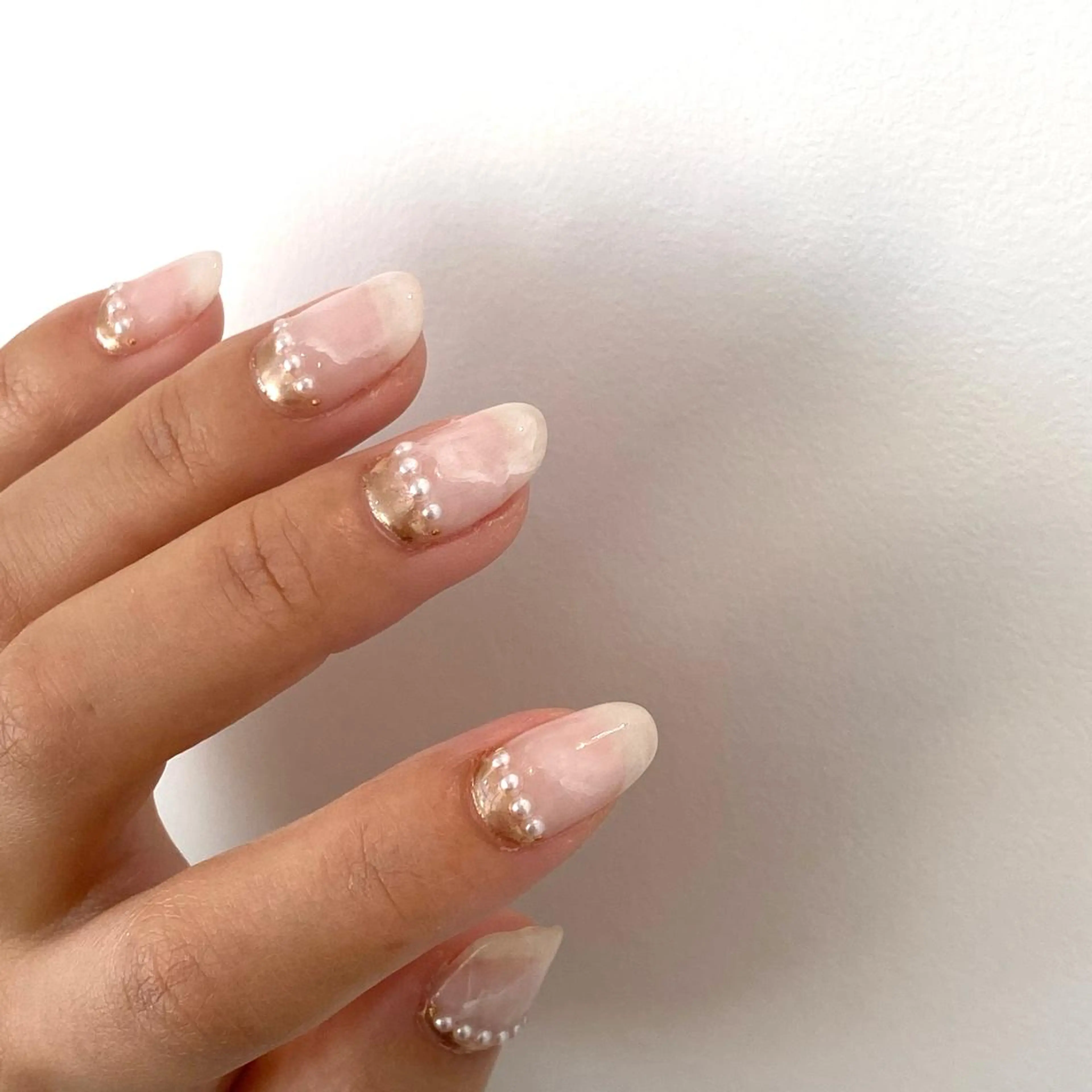 ネイル ガーリー 大理石ネイル(マーブル) ミラーネイル ハンドネイル ayana nails所属・nail salon ayanaのネイルデザイン