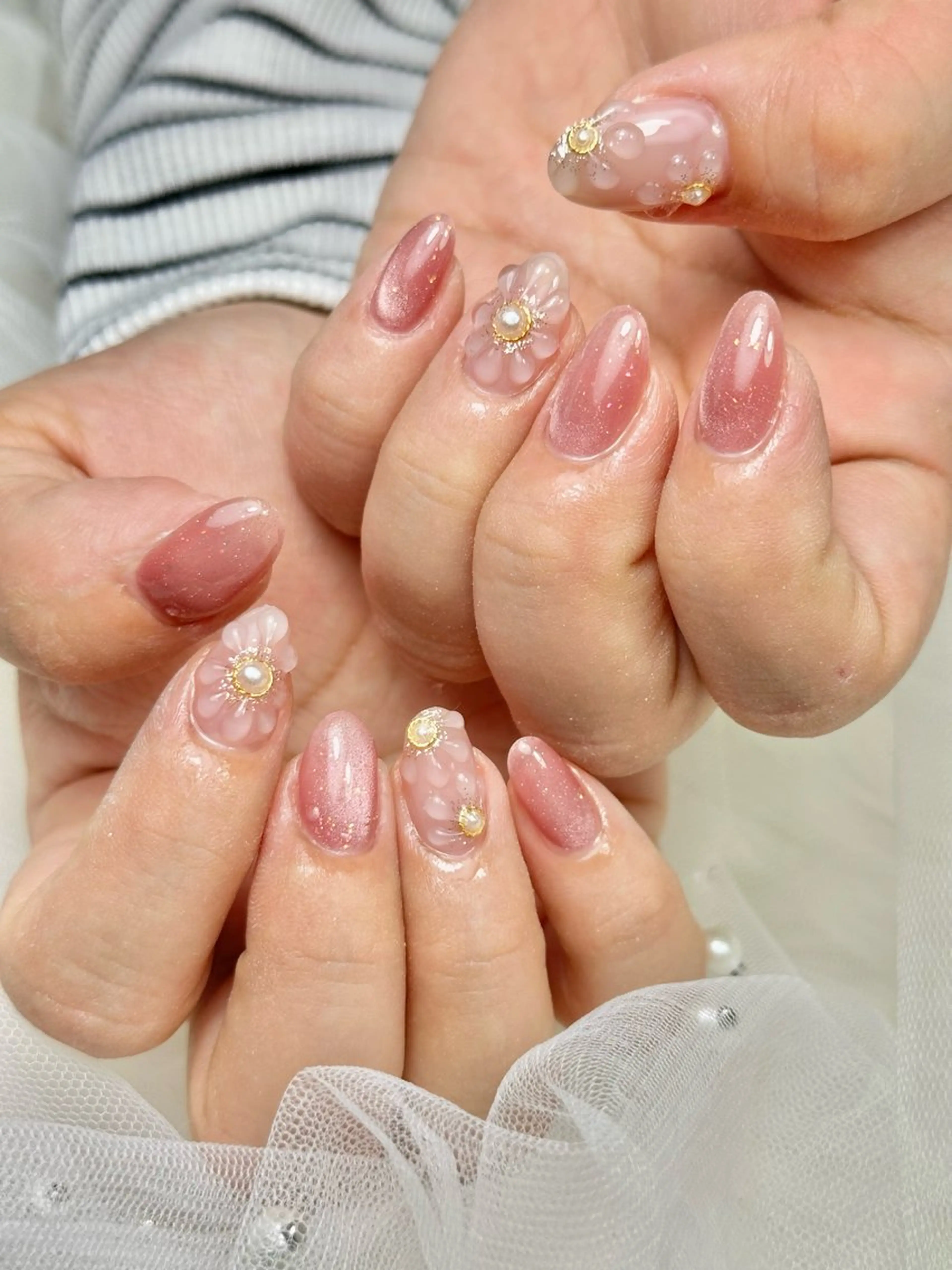 ネイル マグネットネイル ハンドネイル nailsalon Luce🕊️のネイルデザイン