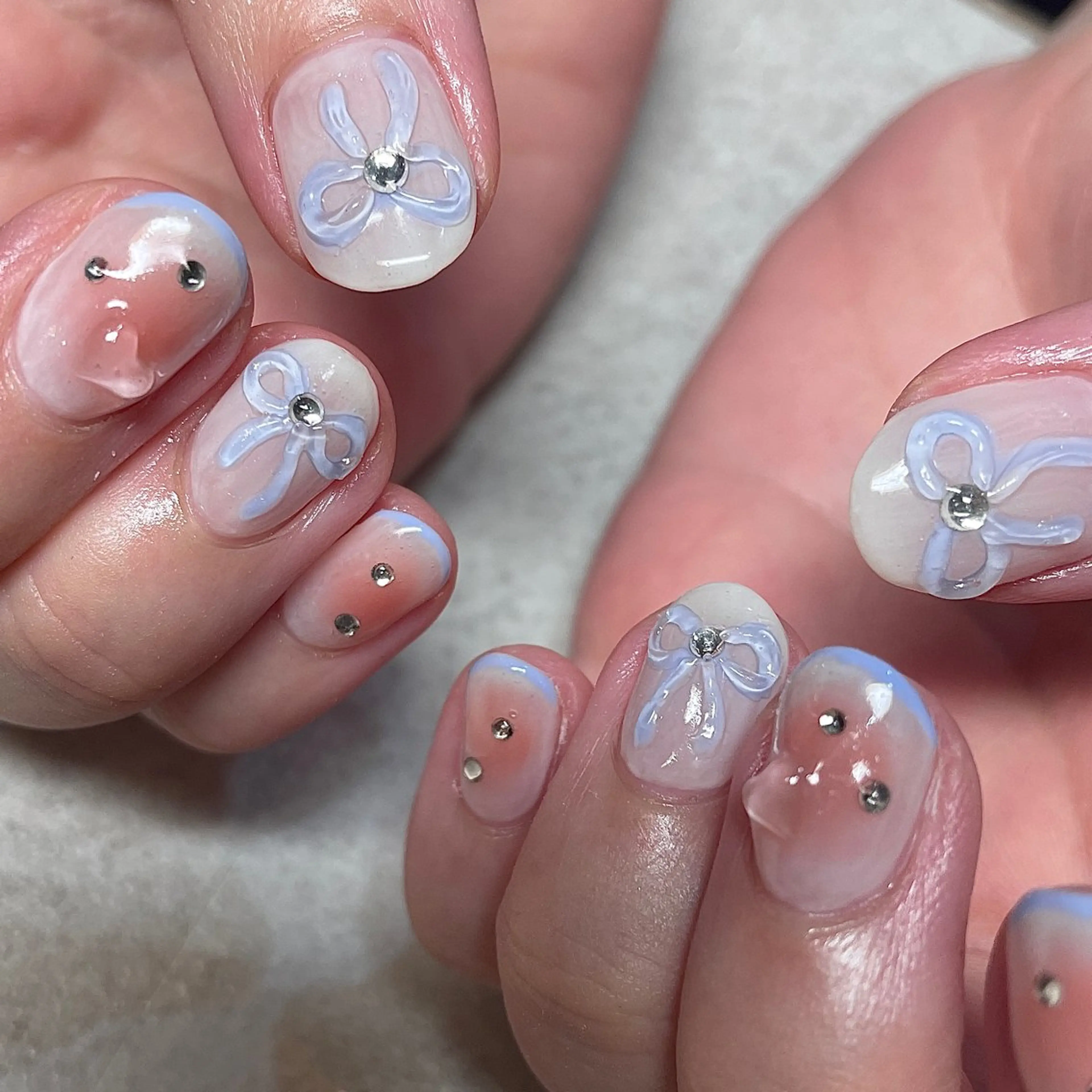 ネイル チークネイル フレンチネイル ハート 韓国ネイル リボン ハンドネイル acs.n所属・ネイル，耳つぼ 風間すみれのその他イメージ