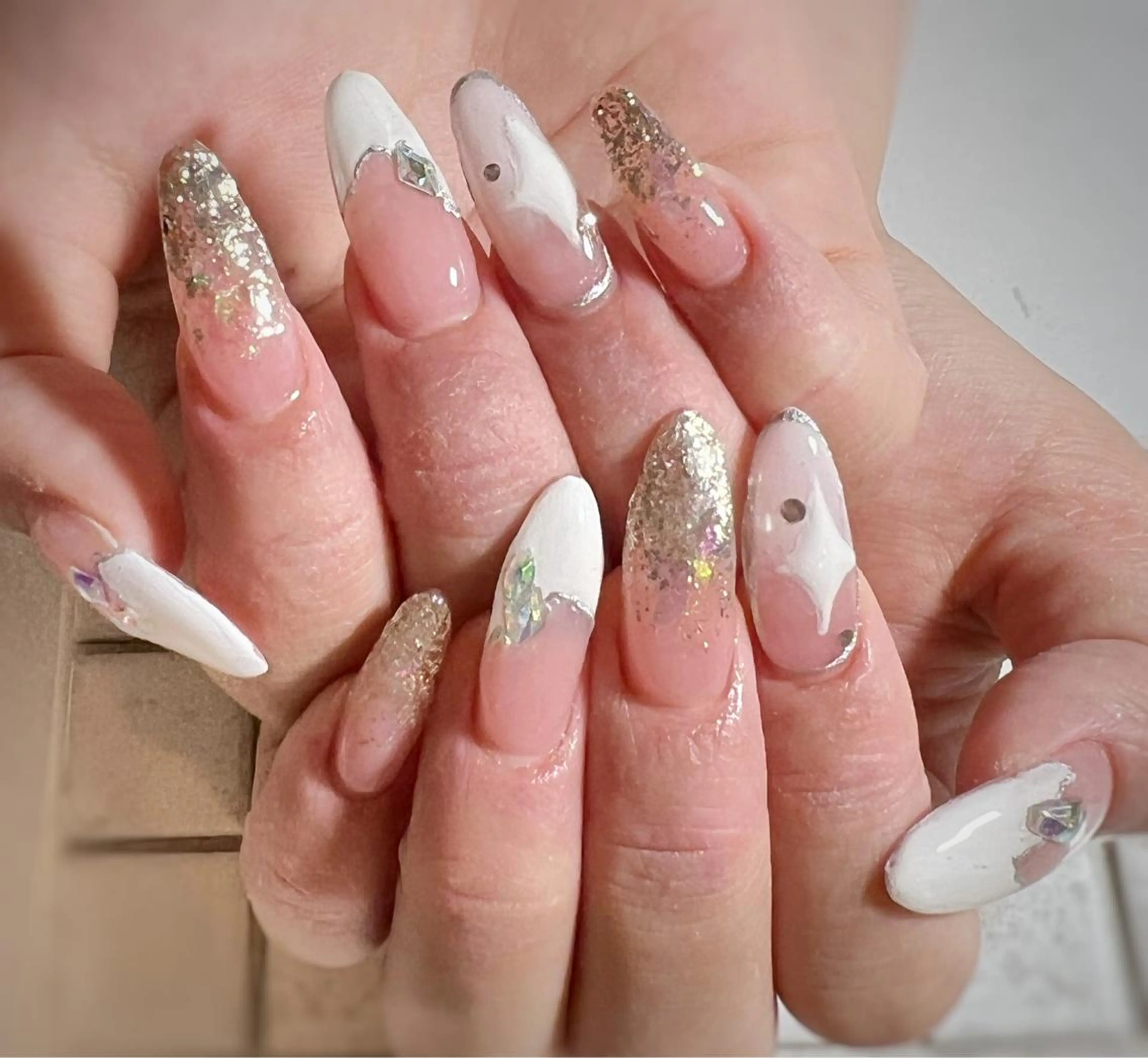 ロング ネイル キラキラネイル ハンドネイル private salon mieのネイルデザイン