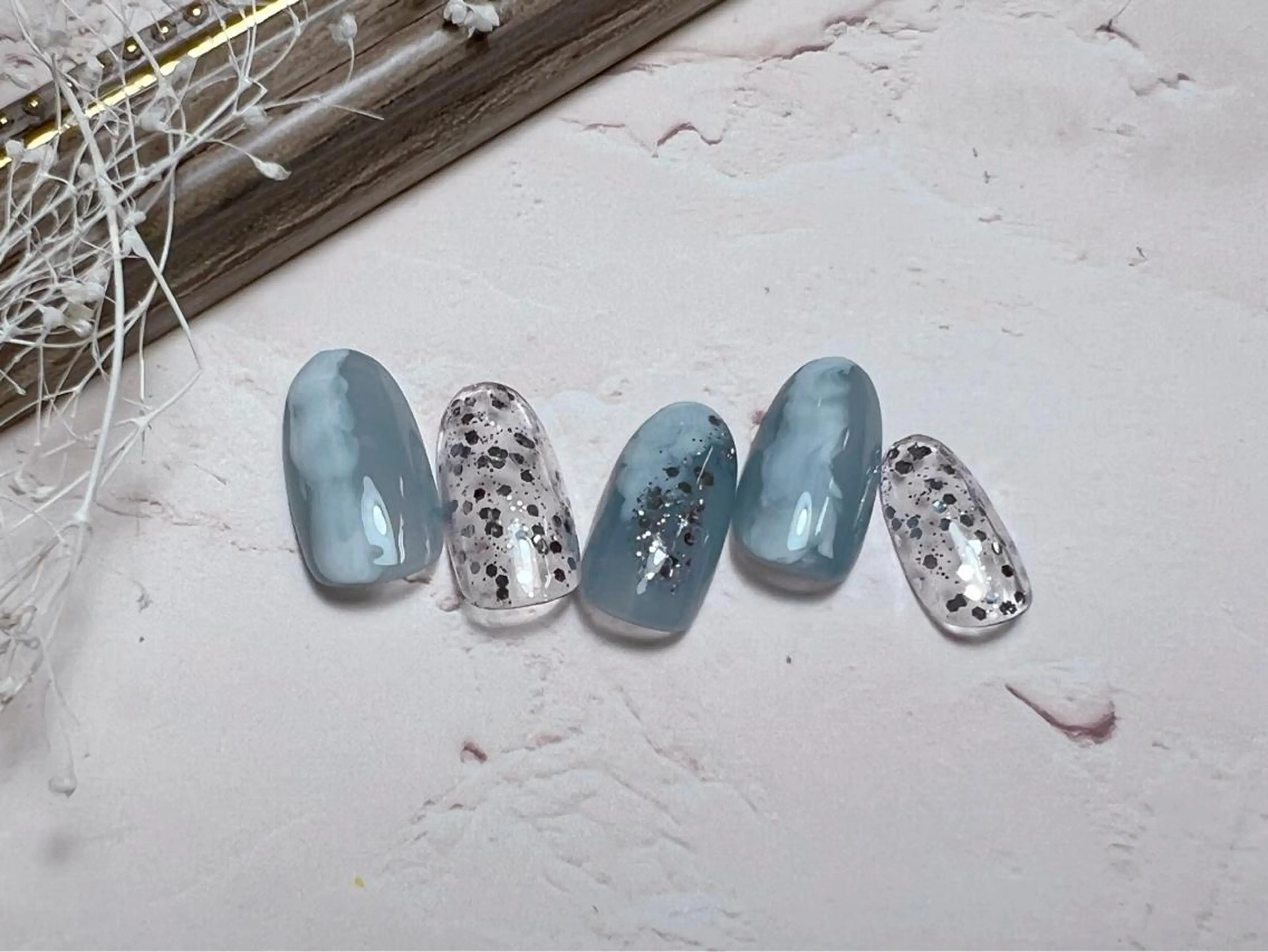 ネイル ハンドネイル ネイルPetit Ribbonのネイルデザイン