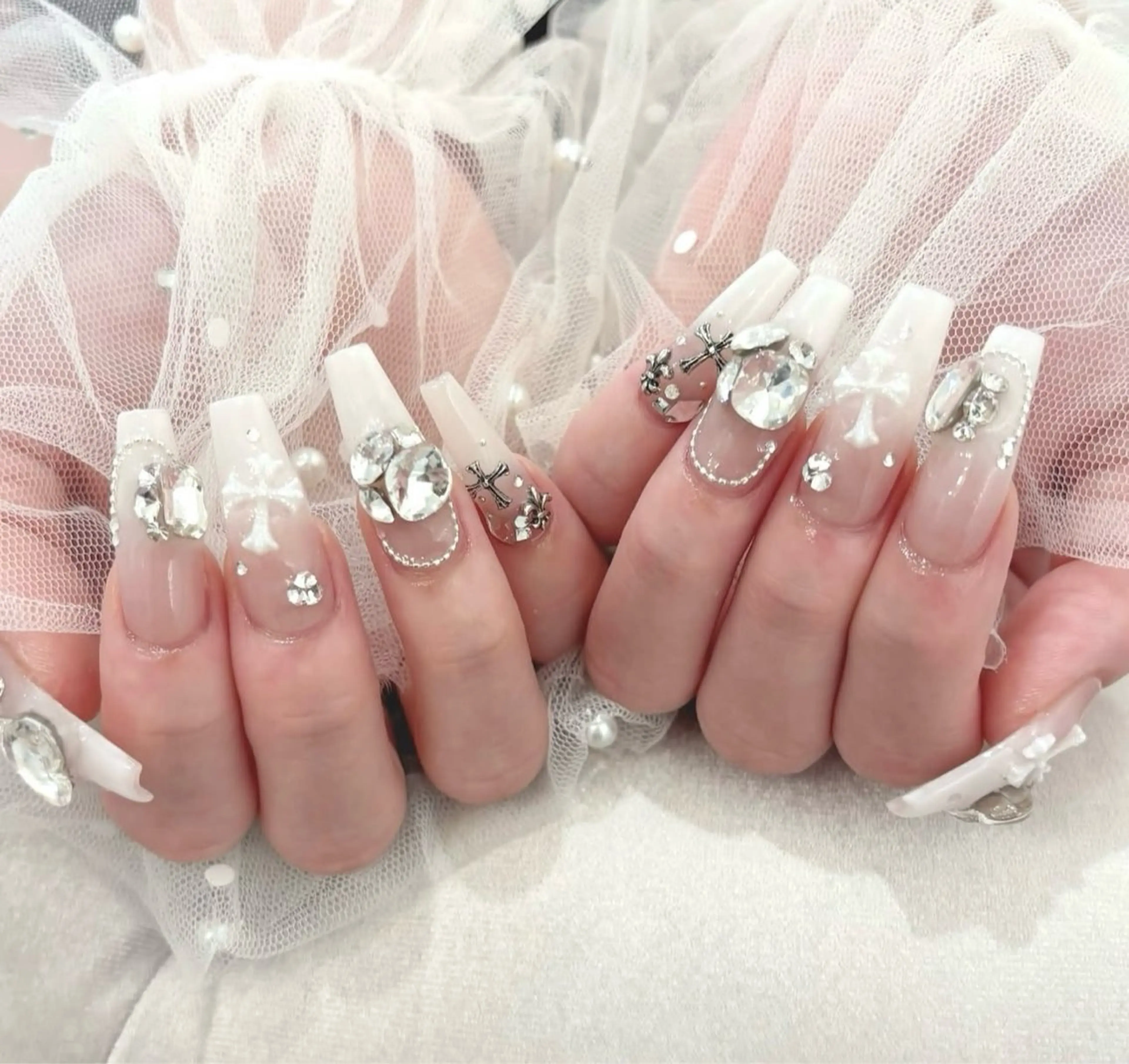 ネイル 韓国ネイル 持ち込み ニュアンスネイル ネイルチップ ハンドネイル TABI ANA.CHUOのネイルデザイン