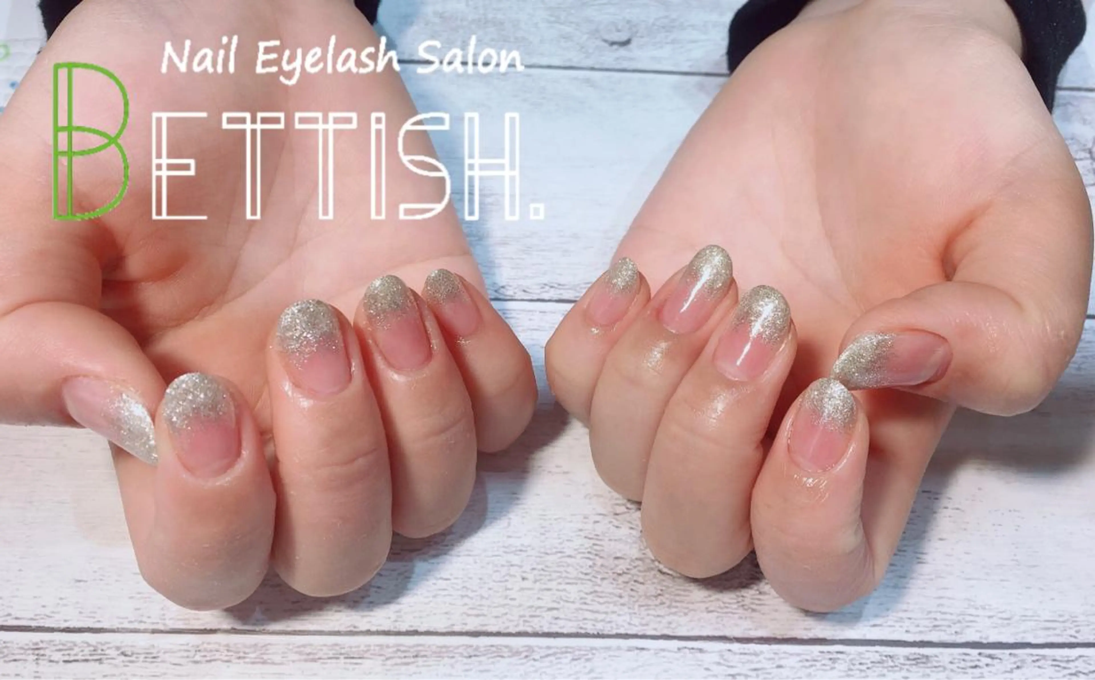 ネイル グラデーション キラキラネイル ラメ(グリッター) ラメグラデーション シルバー BETTISH. KUMIKO☺︎︎のネイルデザイン