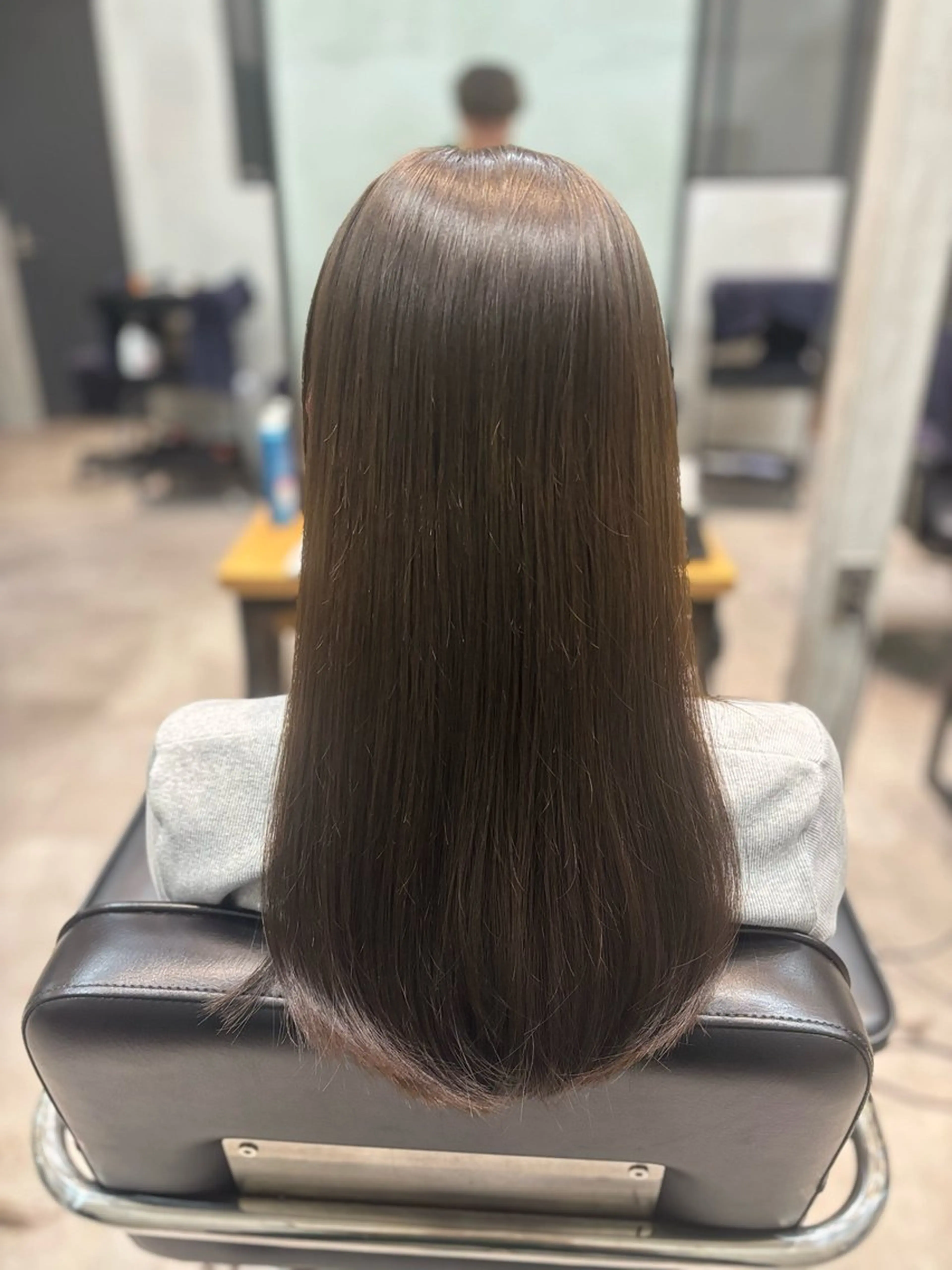 ロング カラー グレージュ オリーブグレージュ オリーブグレー 藤井 隼のヘアスタイル