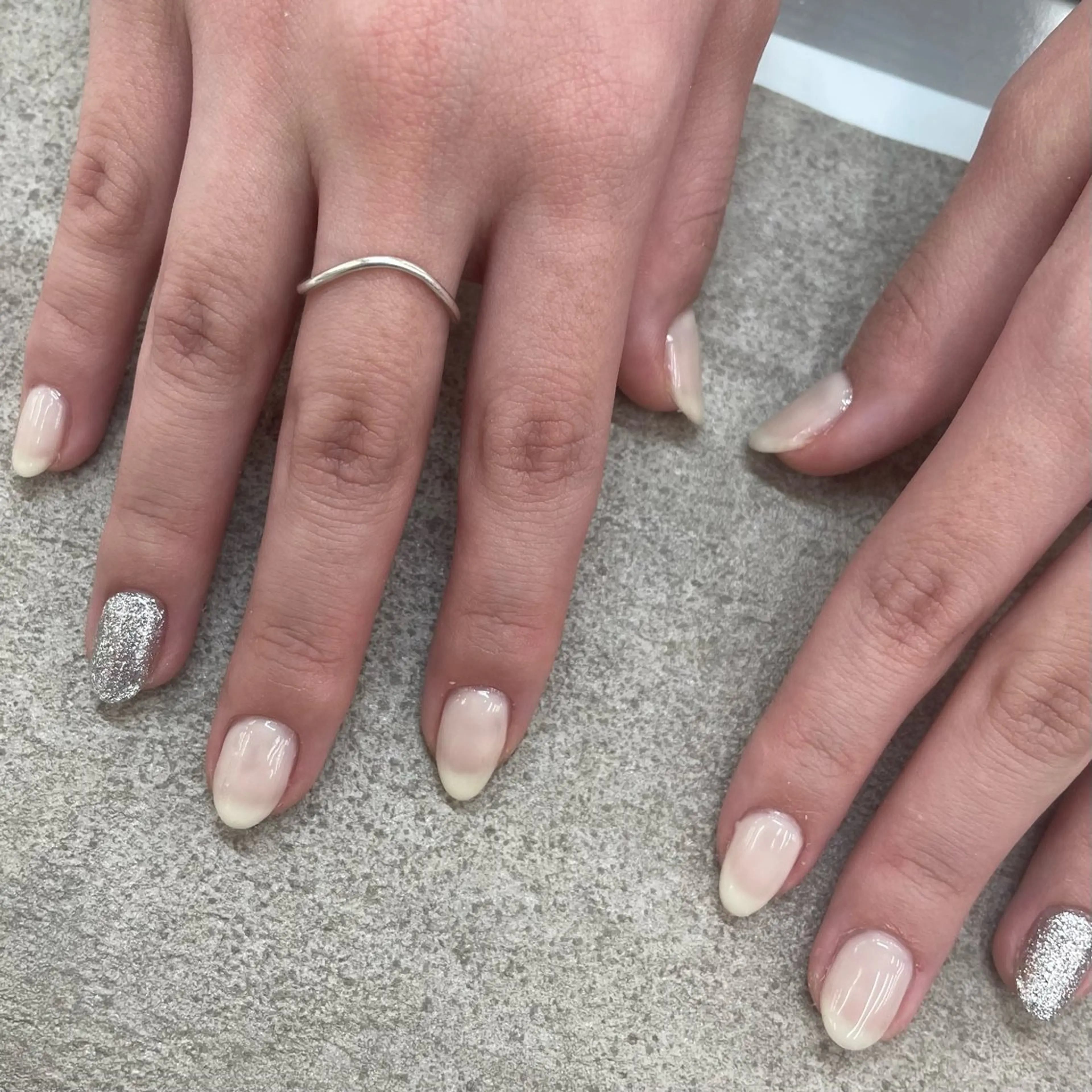 ネイル MAXKELLY Meiのネイルデザイン