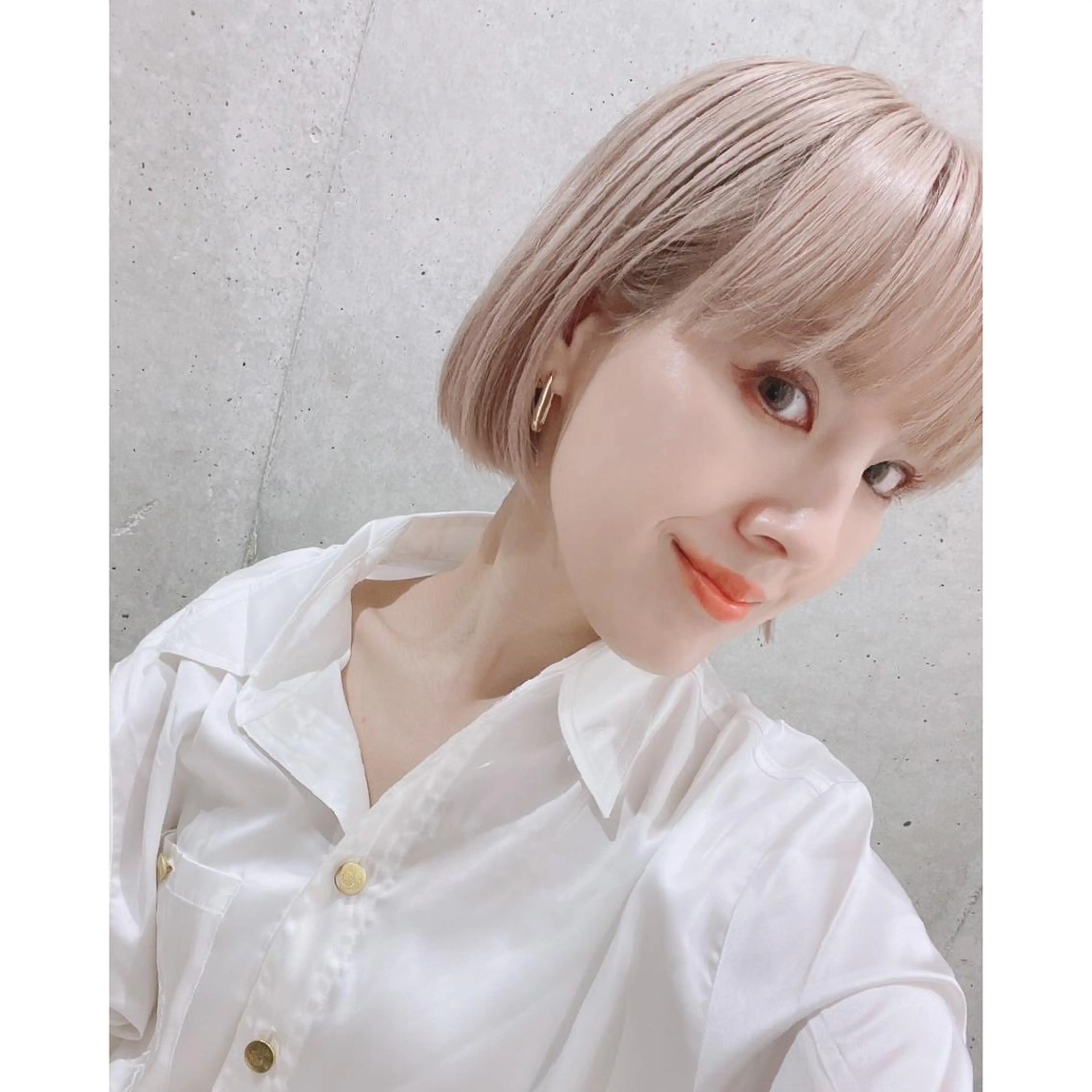 ミディアム カラー ヘアアレンジ メンズ キッズ メンズブリーチ メンズハイトーン ベージュカラー ブリーチ ケアブリーチ カット ヘアカラー トリートメント BRAIDS💎愛子 大人ハイライト💎のヘアスタイル