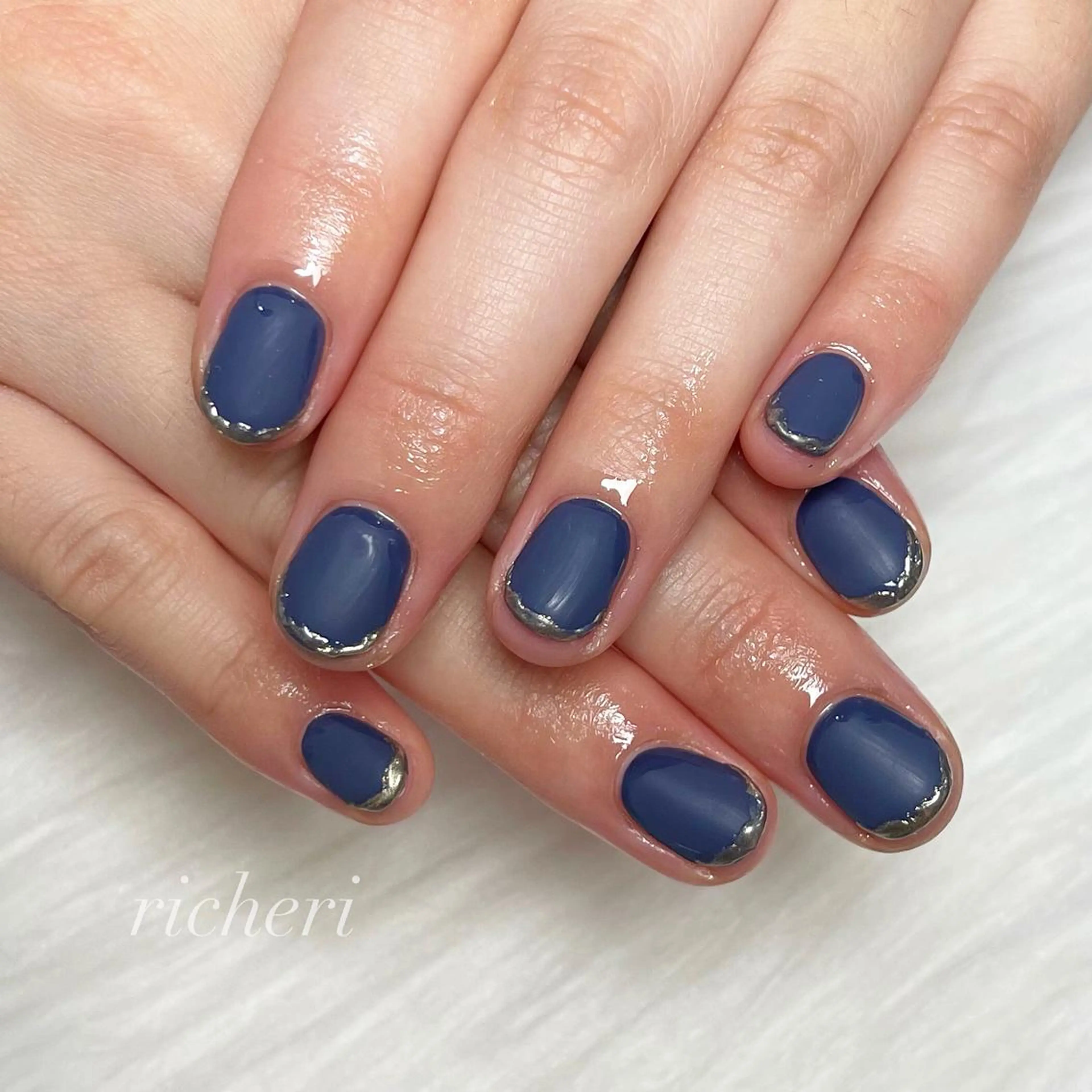 ミディアム ネイル 韓国風ヘア アートネイル フレンチネイル ジェルネイル ガラスフレンチ richeri beautyのエステ・リラクイメージ