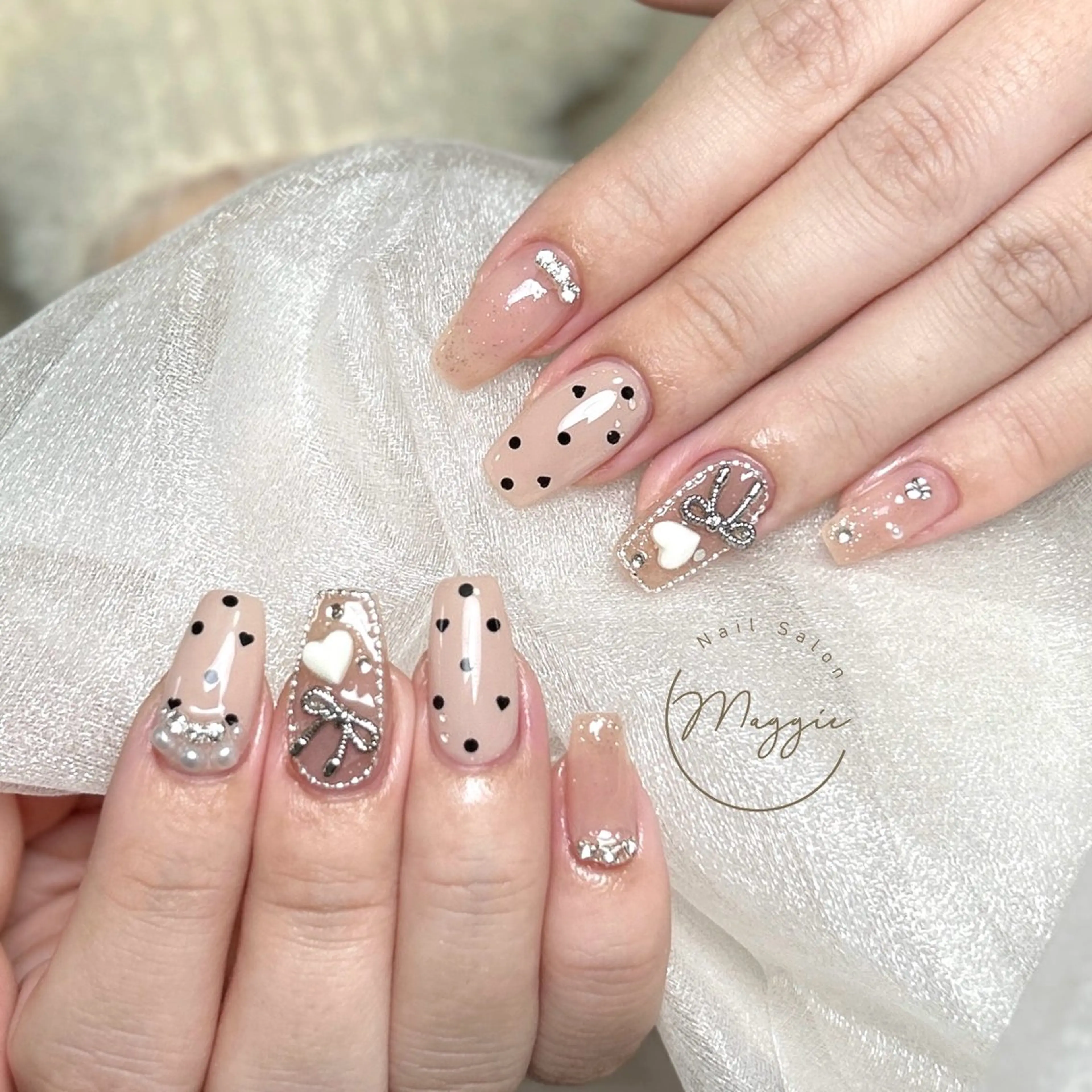 ネイル Maggie Nail🦩のネイルデザイン