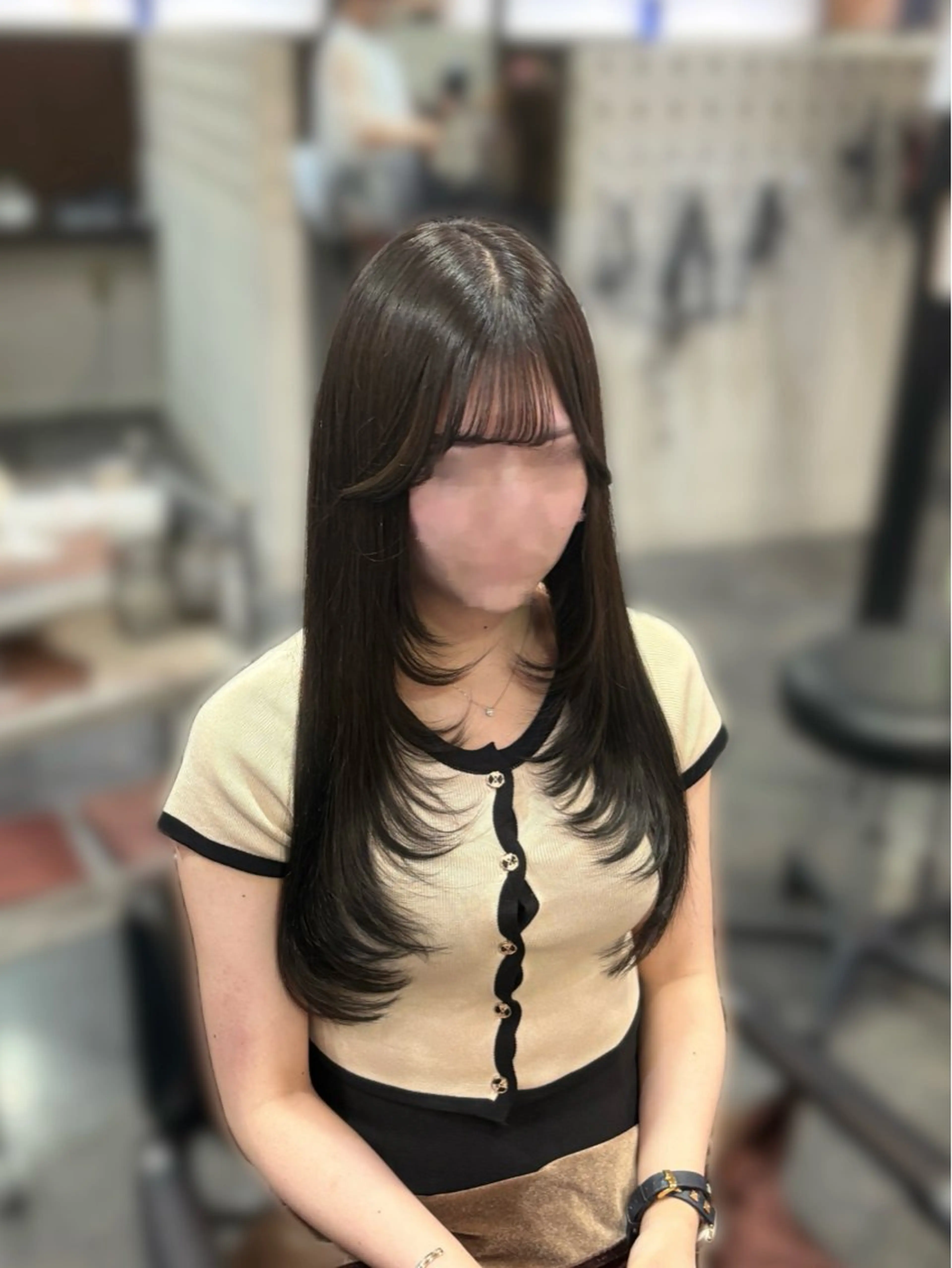 ロング 石田 亜弥のヘアスタイル