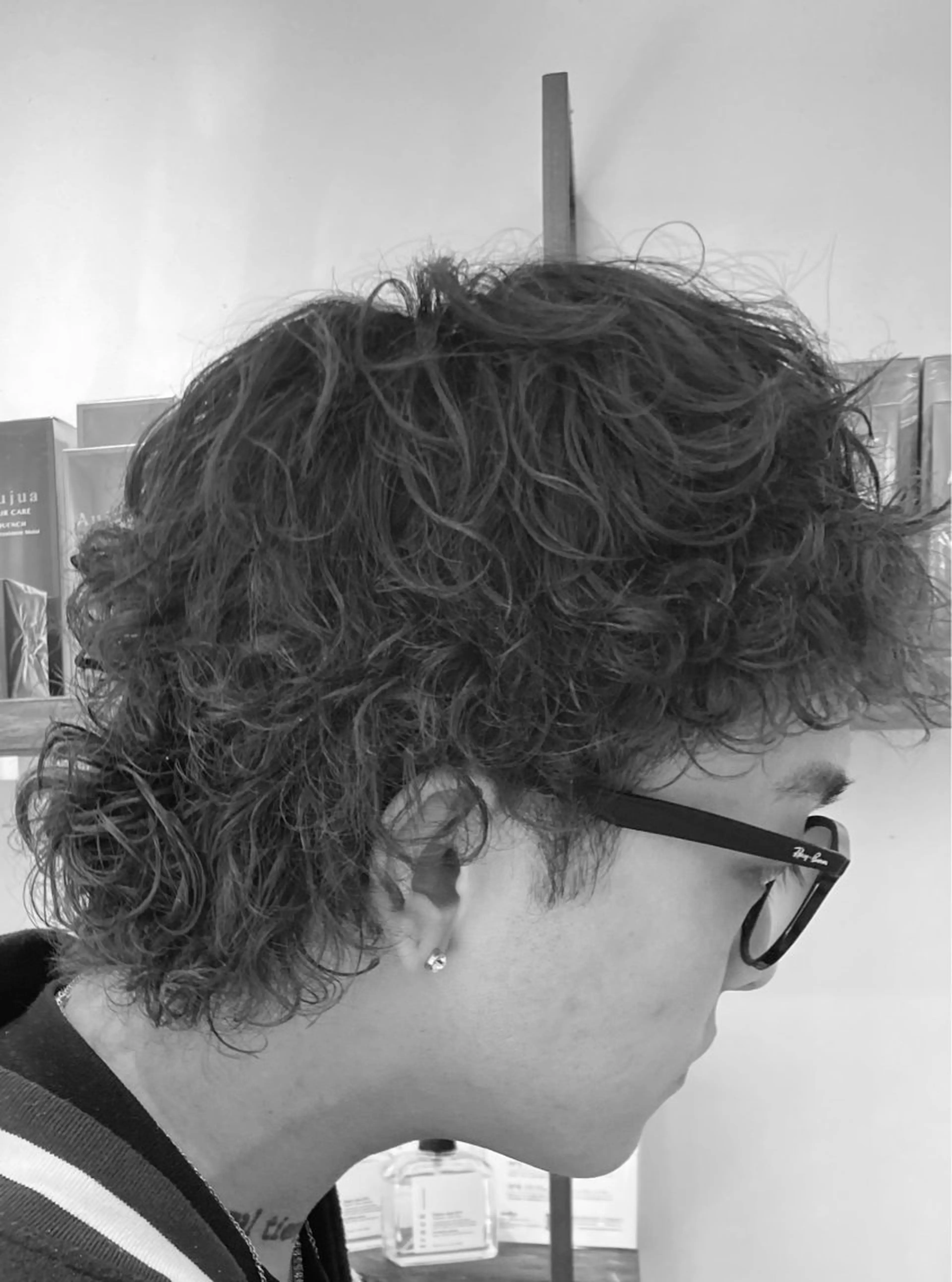 ショート パーマ メンズ メンズパーマ 波巻きパーマ メンズウルフカット ウルフカット スキンフェード/パー マ/須田陸斗のヘアスタイル