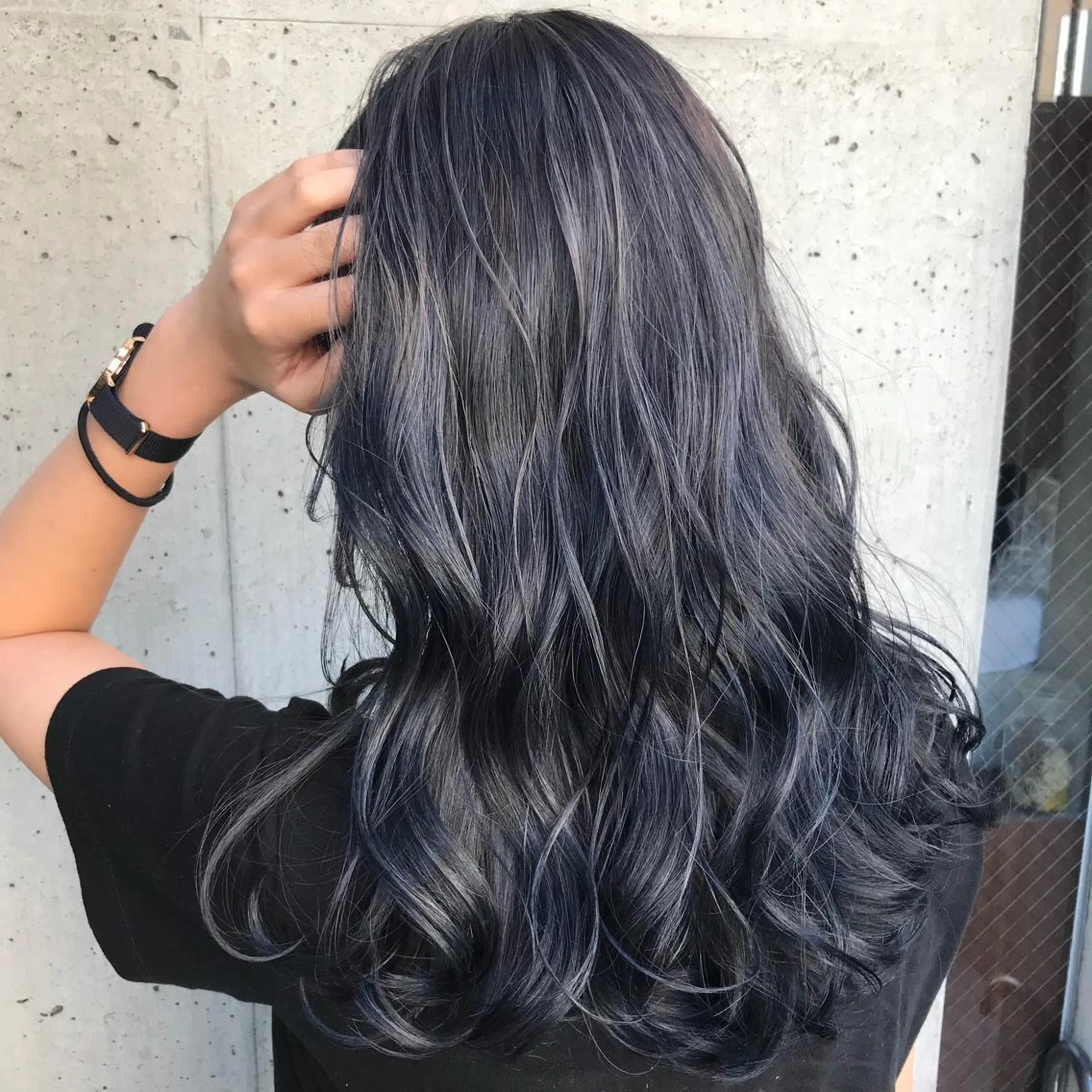 ロング カラー ヘアアレンジ ハイライトカラー ハイライト カット ヘアカラー トリートメント 韓国レイヤー/ミルク ティー🦋高橋　暖のヘアスタイル